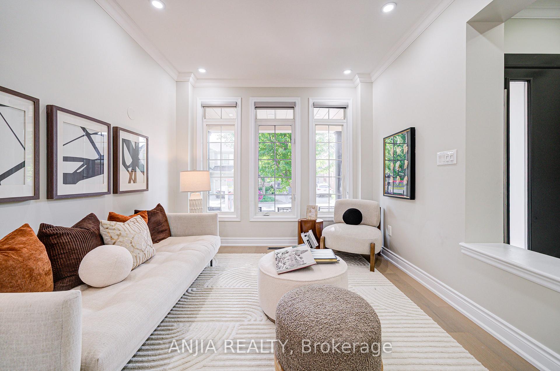 Photo 3 of 5 Solace Road, Markham, Greensborough — HOMEH