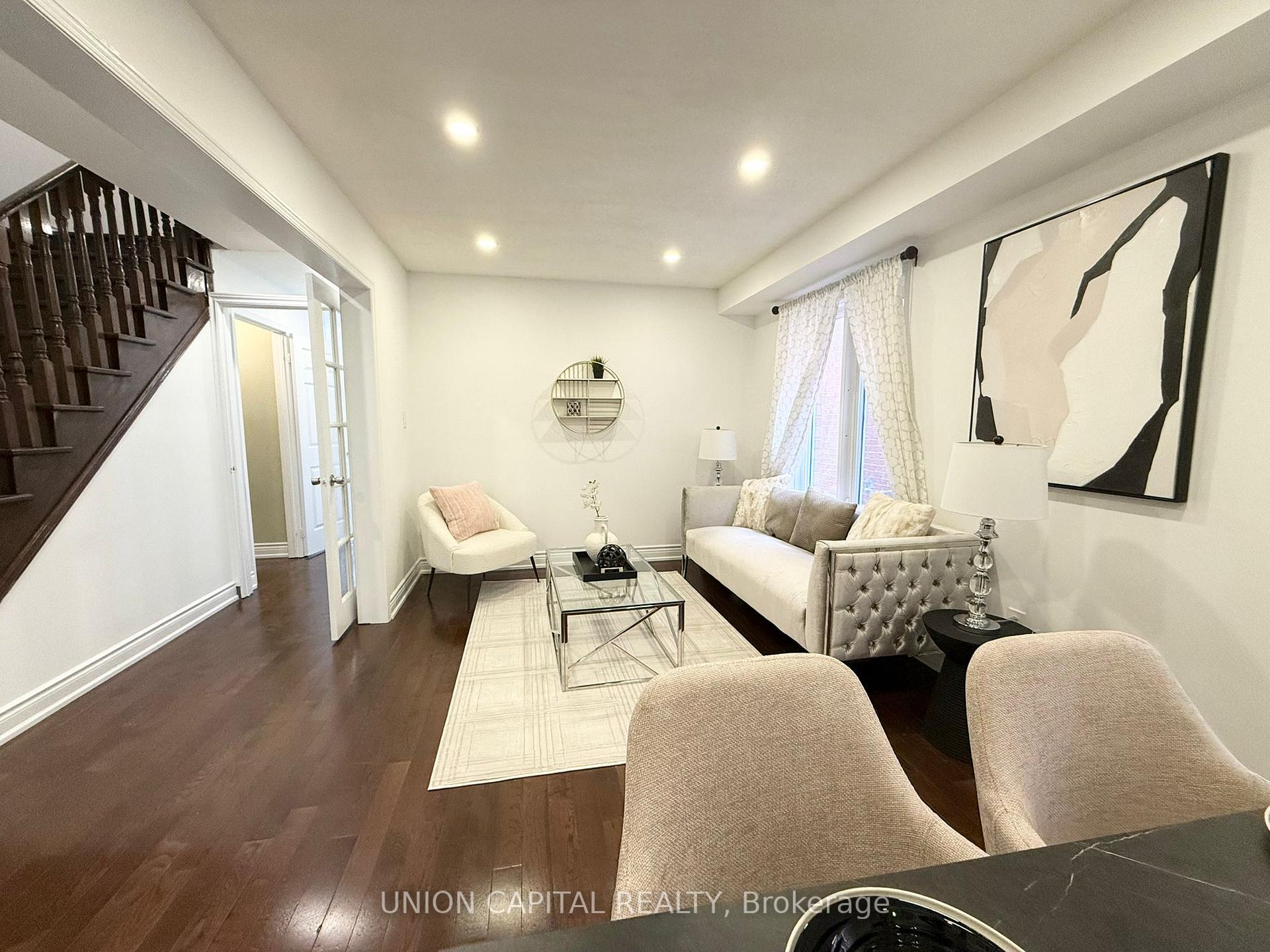 Photo 3 of 8 Charles Brown Road, Markham, Cedarwood — HOMEH
