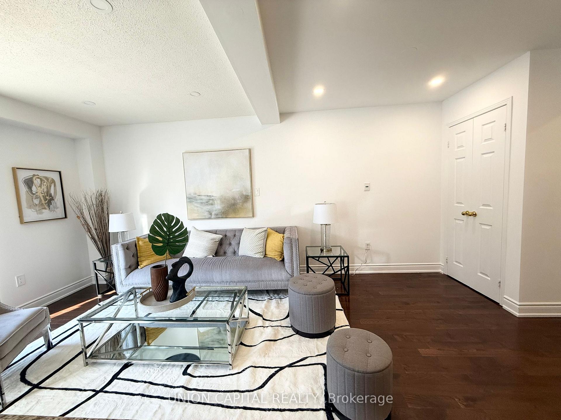 Photo 7 of 8 Charles Brown Road, Markham, Cedarwood — HOMEH