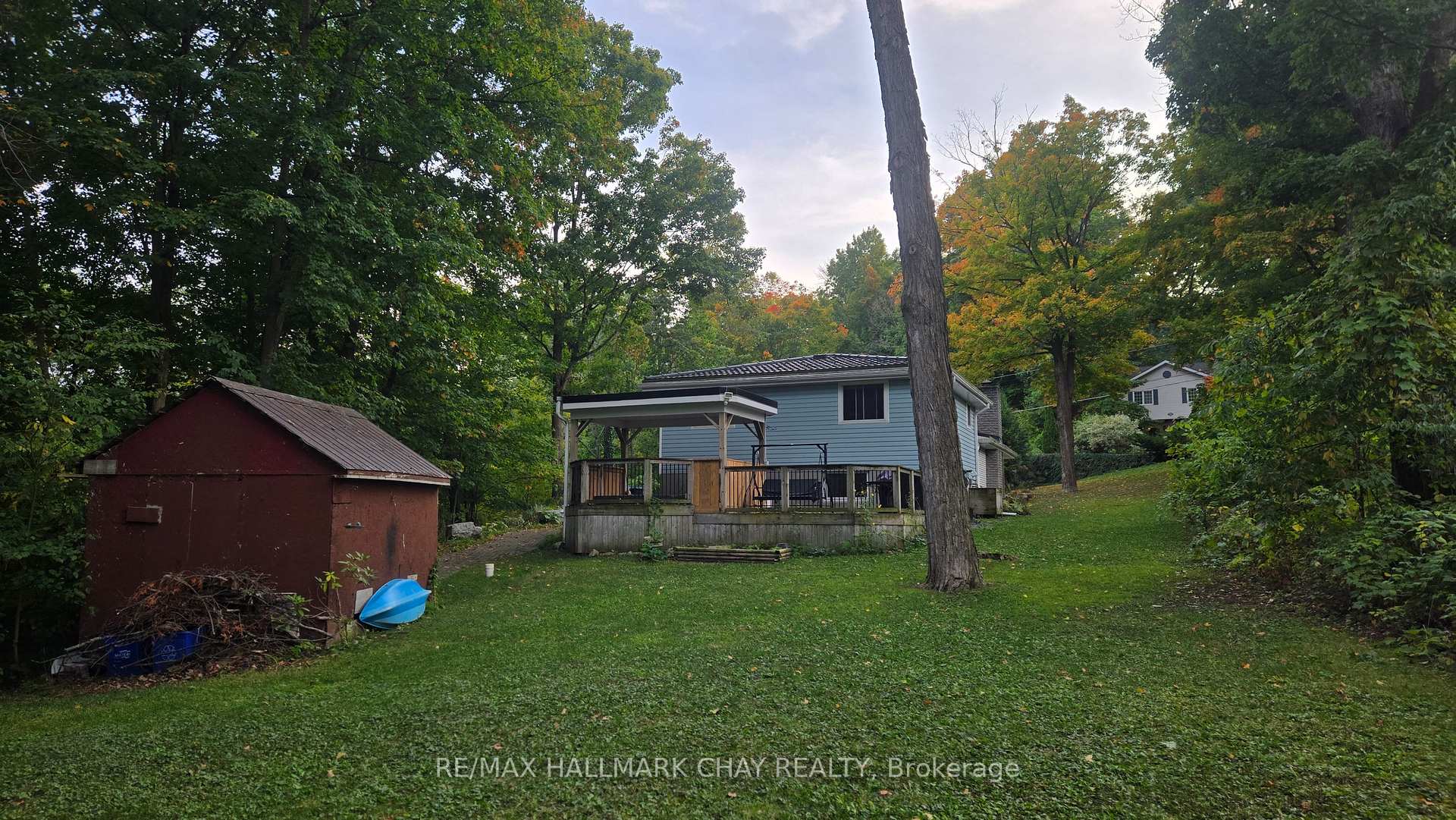Photo 2 of 219 Sunnyside Drive, Midland — HOMEH