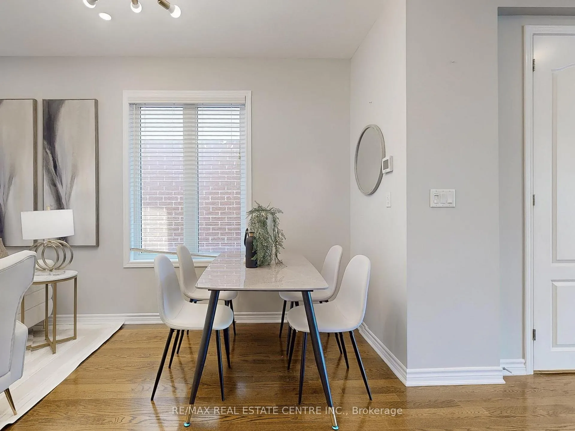 Photo 7 of 1538 Clitherow Street, Milton, Ford — HOMEH