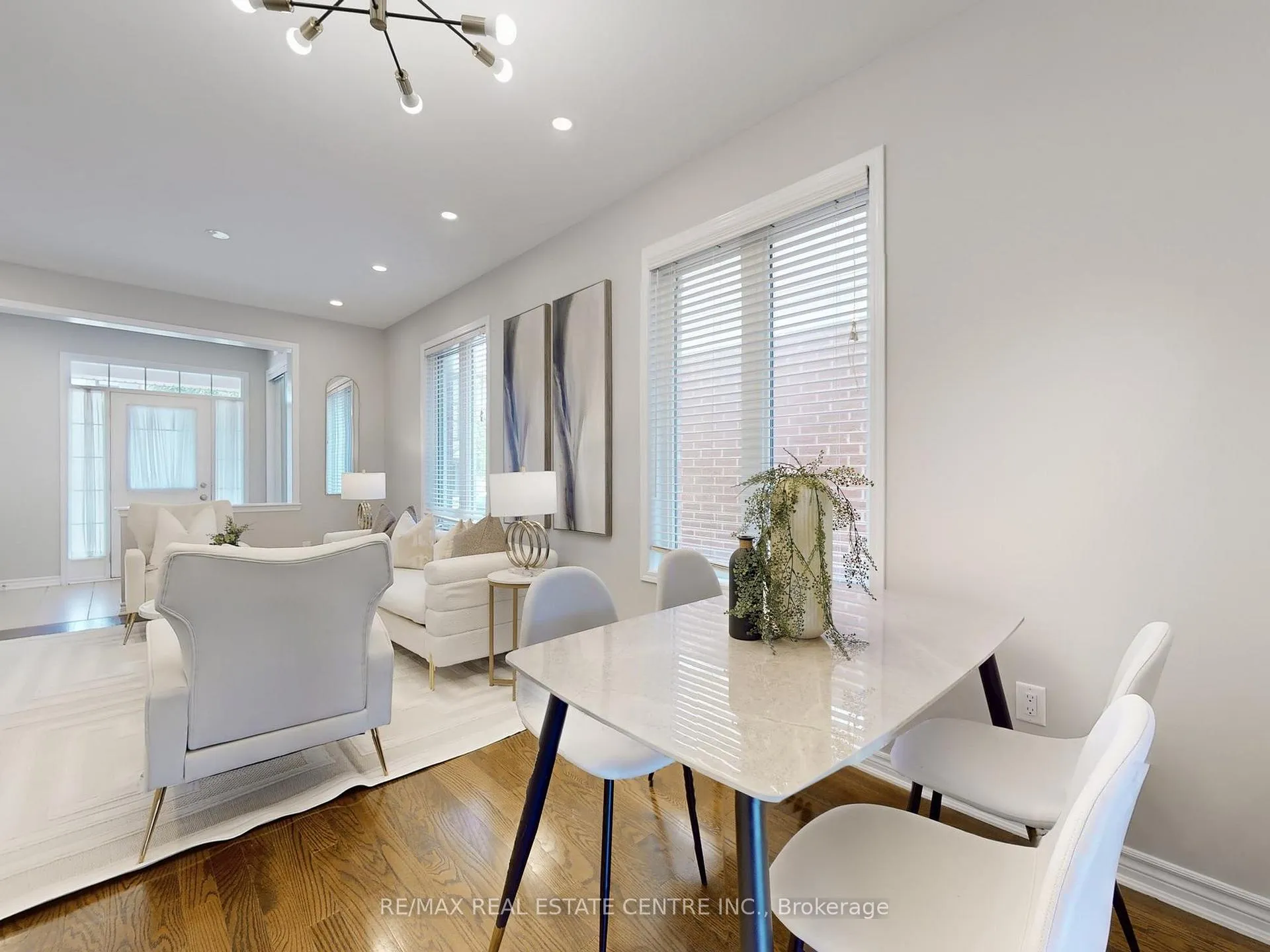 Photo 8 of 1538 Clitherow Street, Milton, Ford — HOMEH