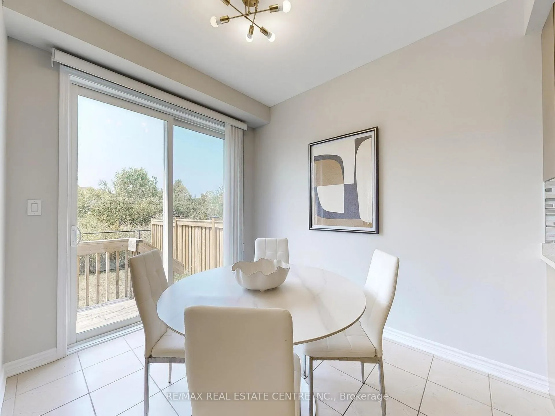 Photo 17 of 1538 Clitherow Street, Milton, Ford — HOMEH