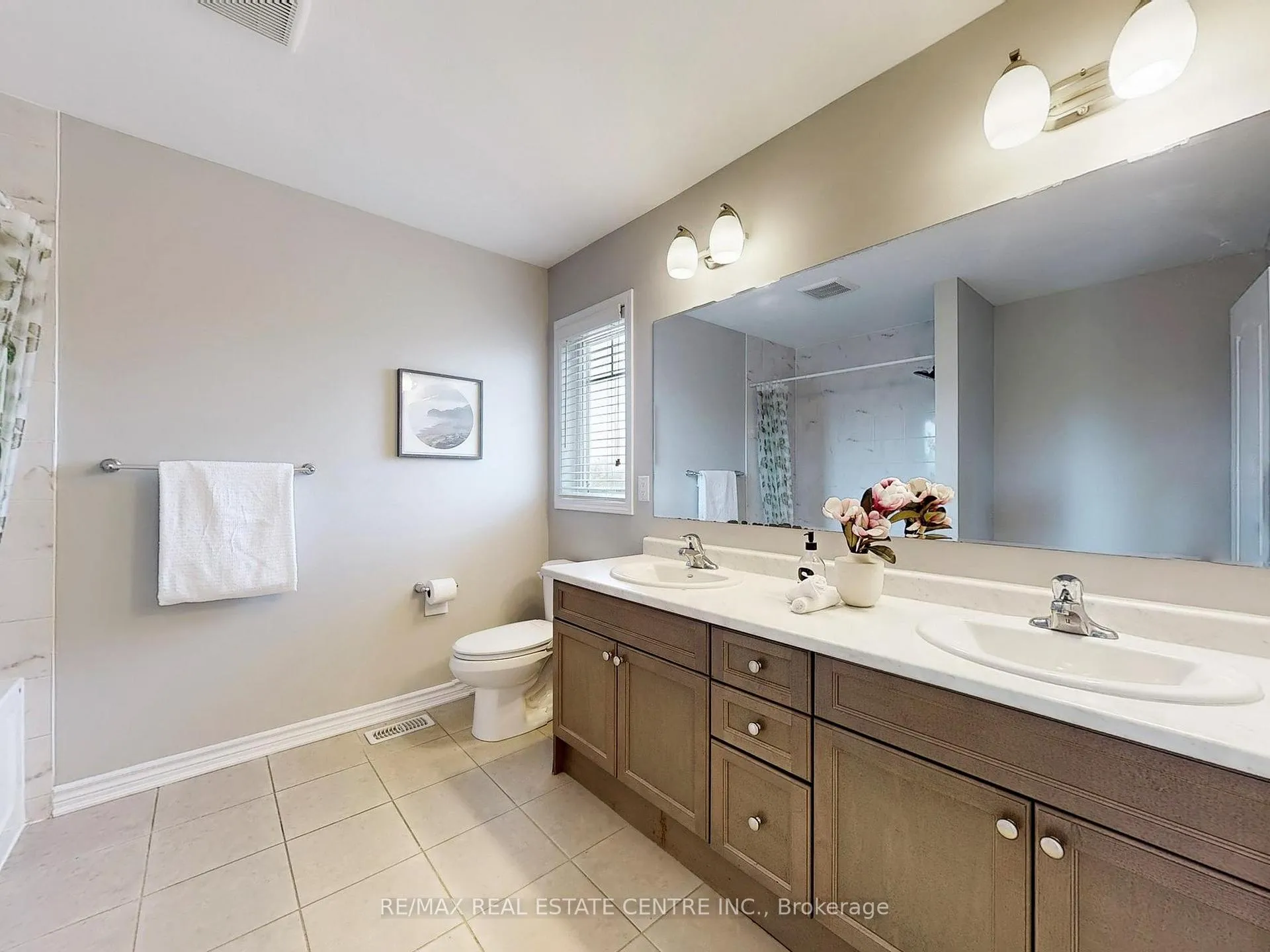 Photo 25 of 1538 Clitherow Street, Milton, Ford — HOMEH