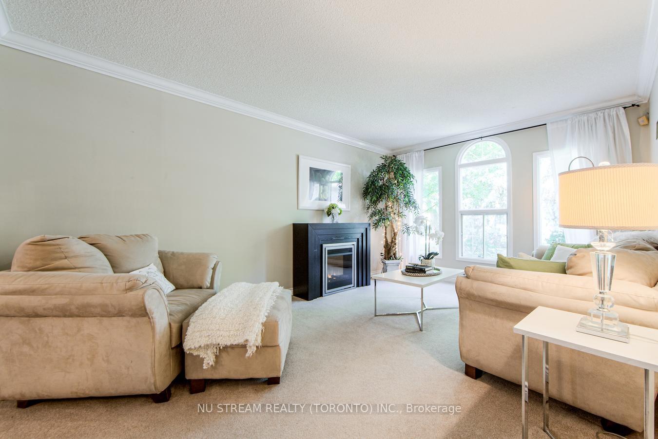 Photo 7 of 3 Coulson Court, Markham, Raymerville — HOMEH