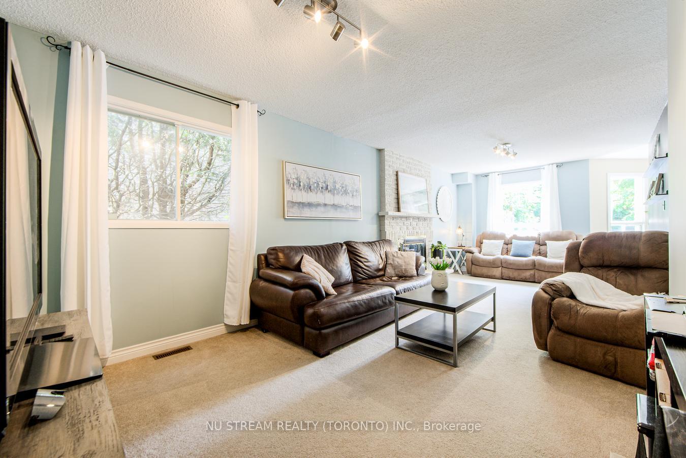 Photo 13 of 3 Coulson Court, Markham, Raymerville — HOMEH