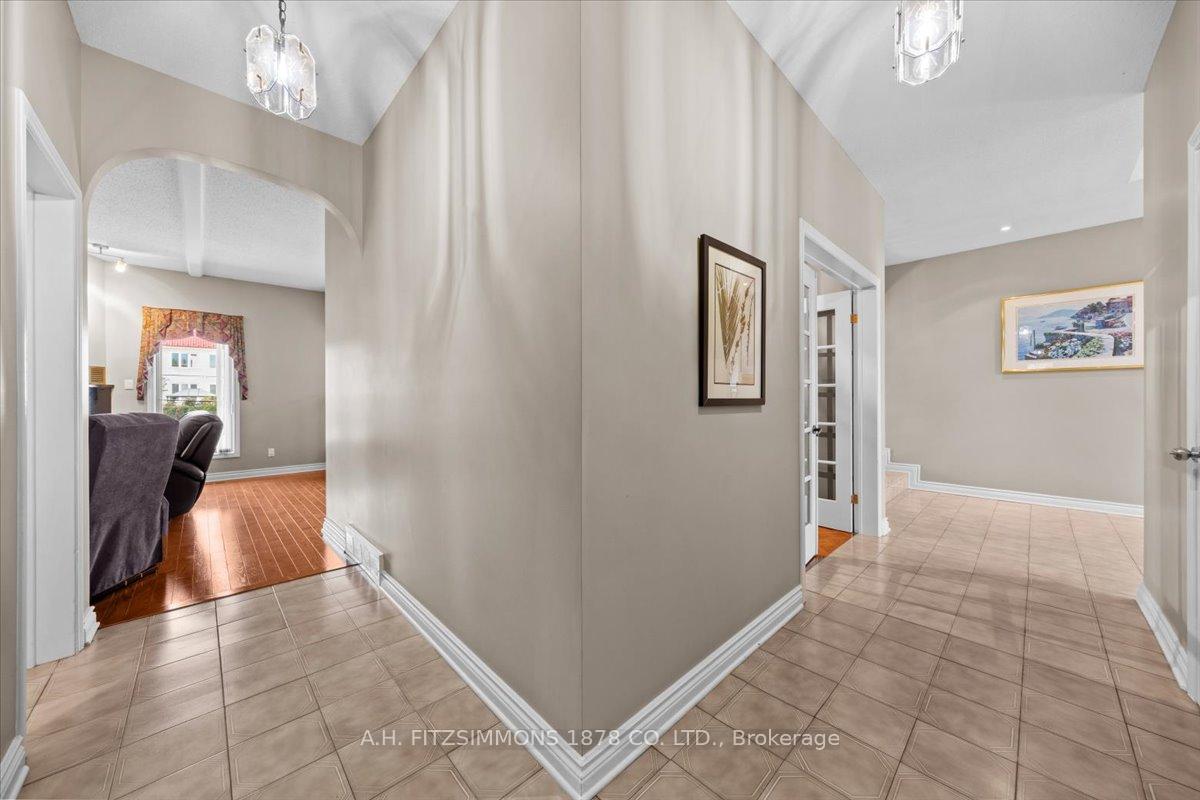 Photo 8 of 1538 Claymor Avenue, Ottawa, Carleton Heights — HOMEH