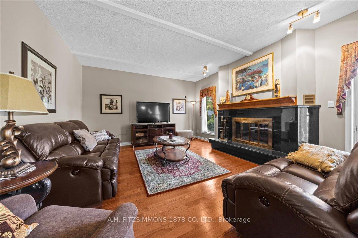 Photo 12 of 1538 Claymor Avenue, Ottawa, Carleton Heights — HOMEH