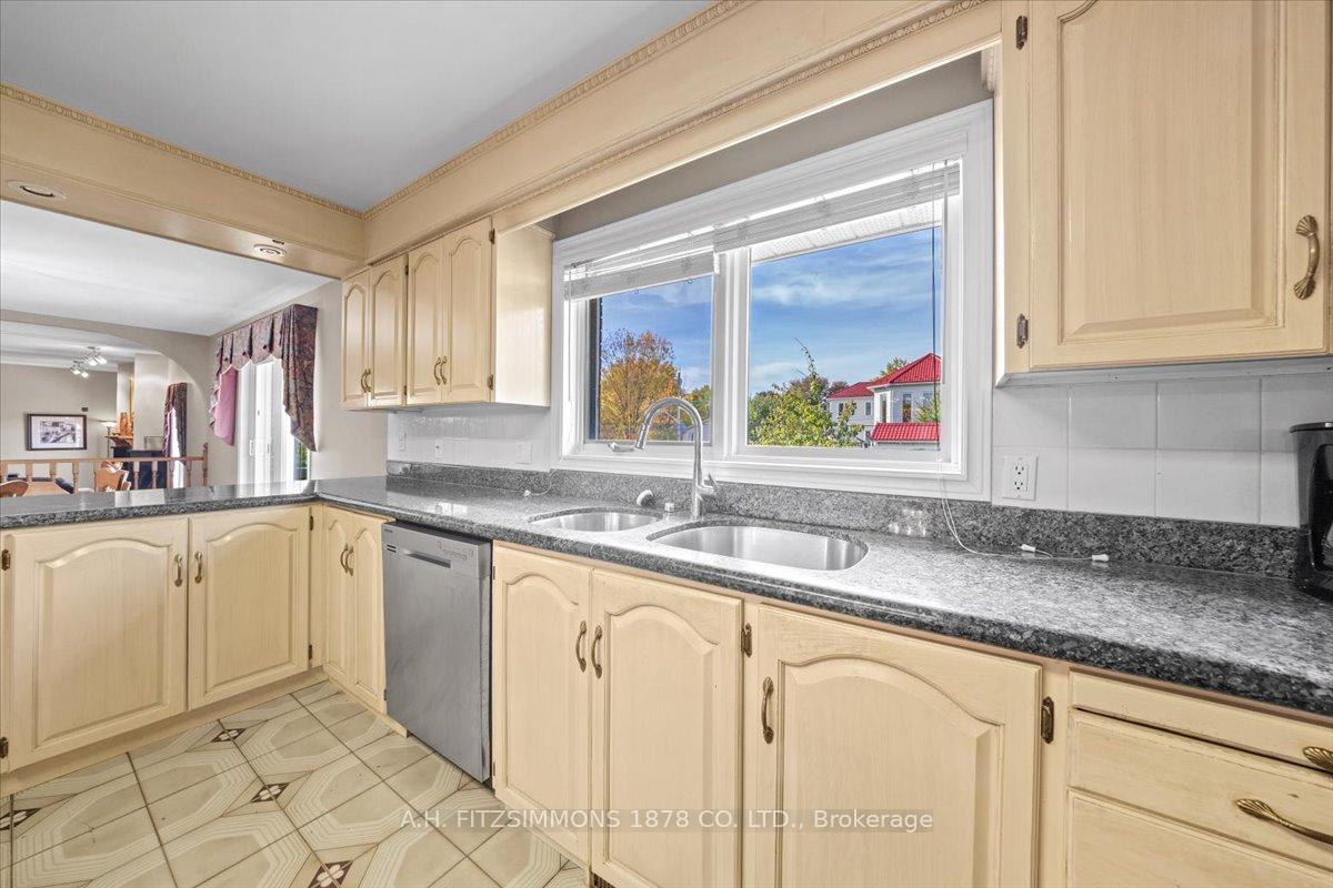 Photo 23 of 1538 Claymor Avenue, Ottawa, Carleton Heights — HOMEH
