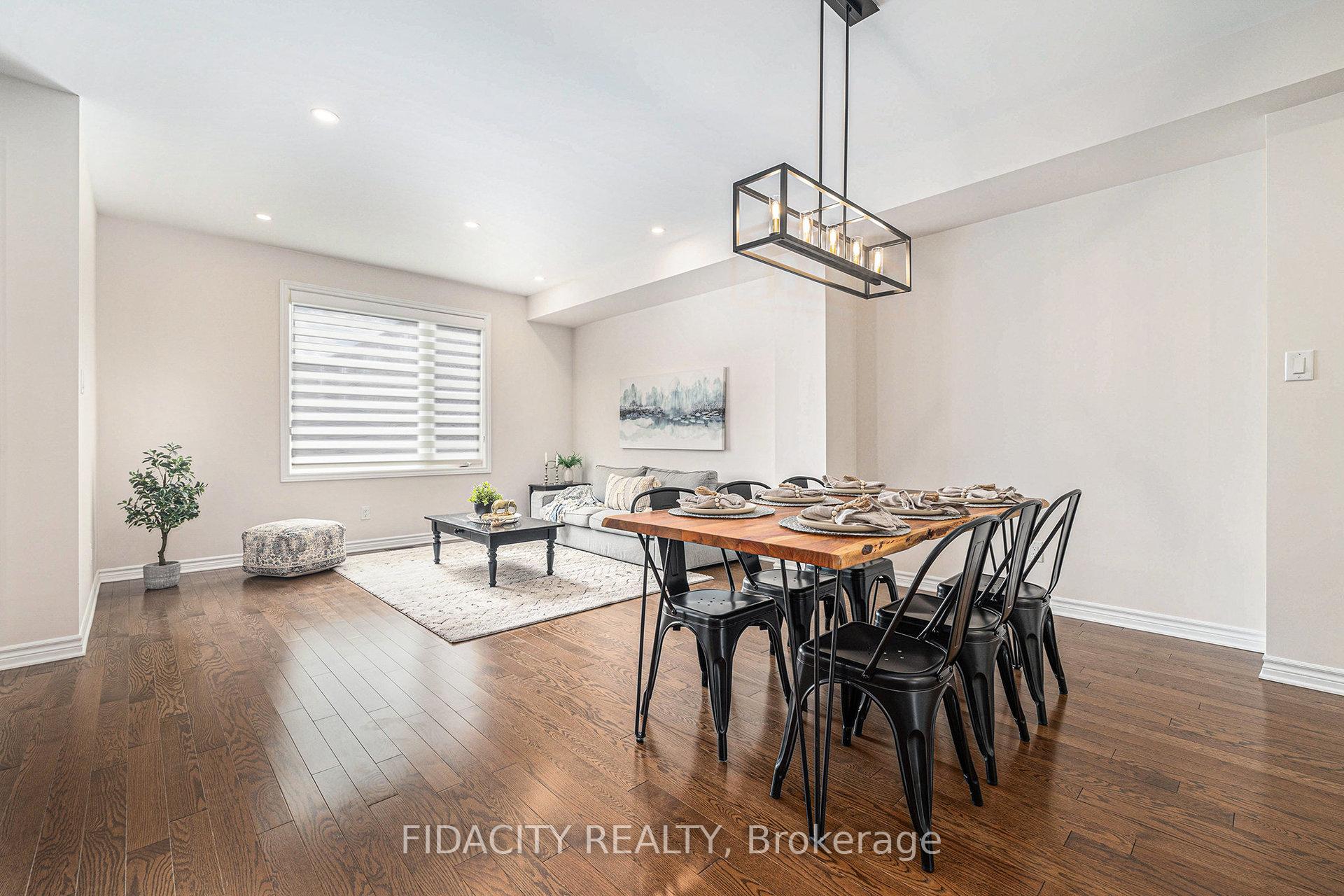 Photo 9 of 219A Shinny Avenue, Ottawa, Kanata - Emerald Meadows/Trailwest — HOMEH
