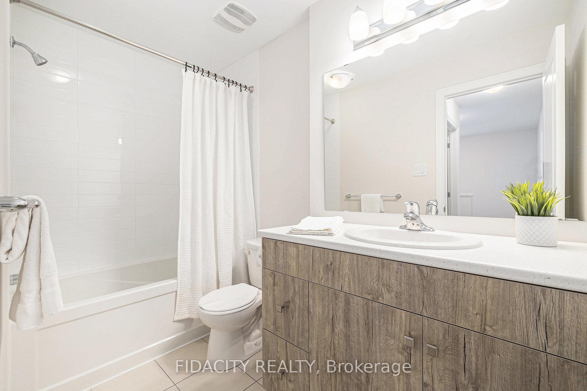 Photo 18 of 219A Shinny Avenue, Ottawa, Kanata - Emerald Meadows/Trailwest — HOMEH