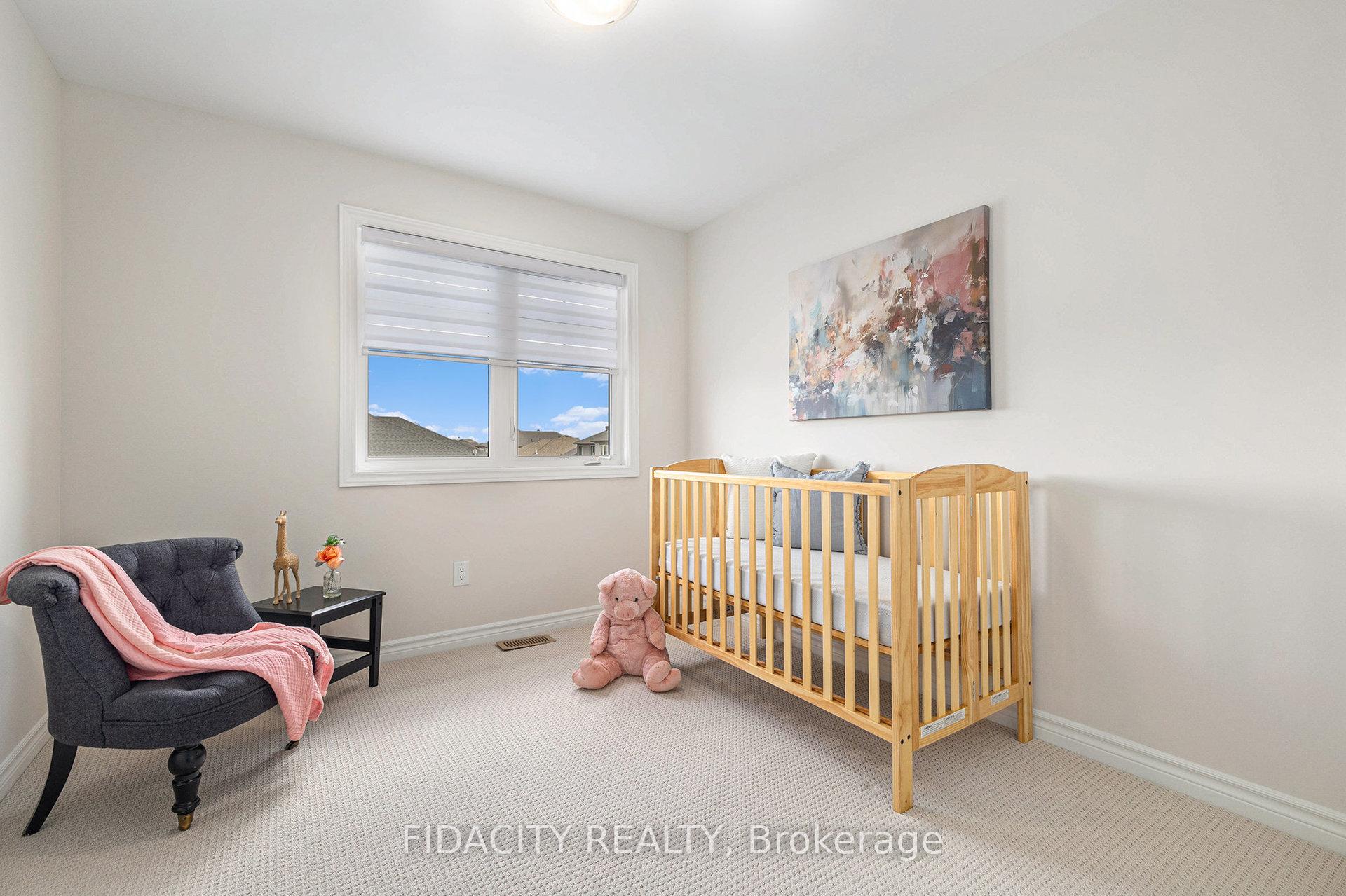 Photo 19 of 219A Shinny Avenue, Ottawa, Kanata - Emerald Meadows/Trailwest — HOMEH