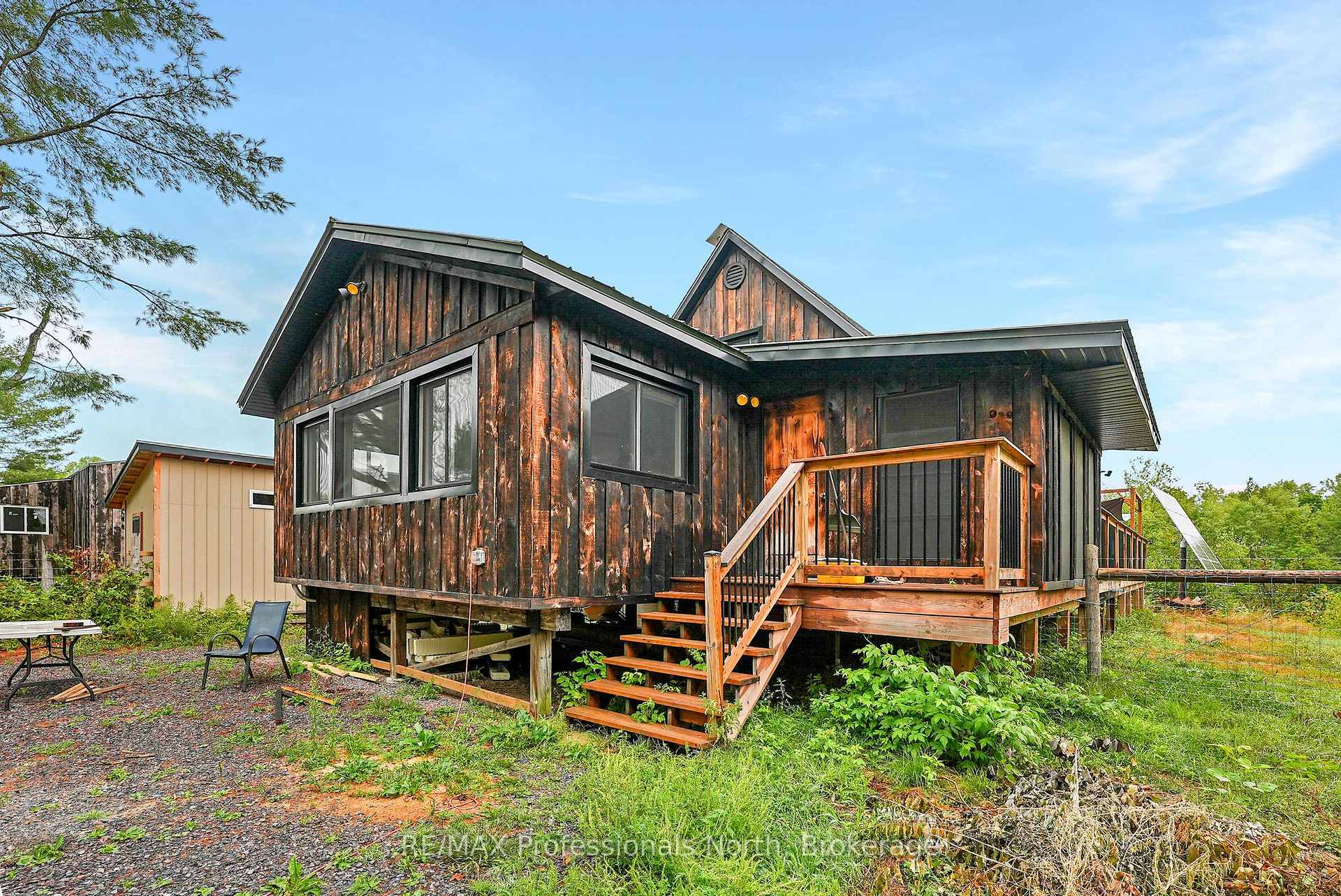 Photo 2 of 1597 Queens Line Road, Minden Hills, Minden — HOMEH
