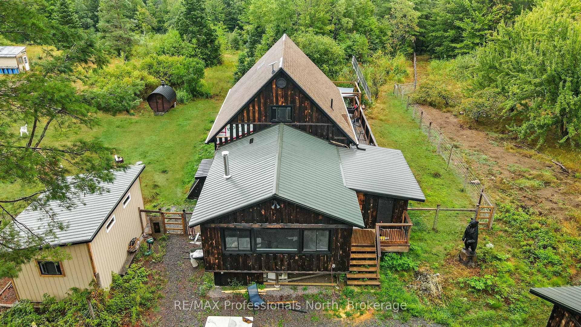 Photo 6 of 1597 Queens Line Road, Minden Hills, Minden — HOMEH