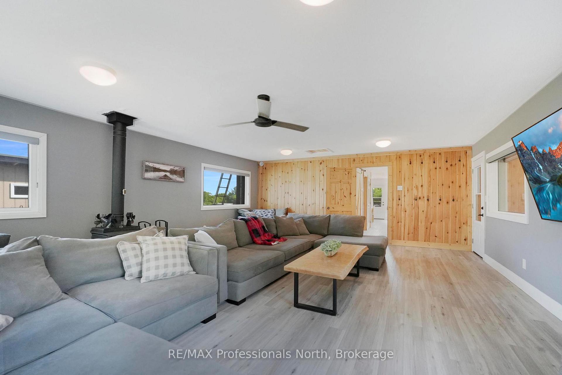 Photo 12 of 1597 Queens Line Road, Minden Hills, Minden — HOMEH