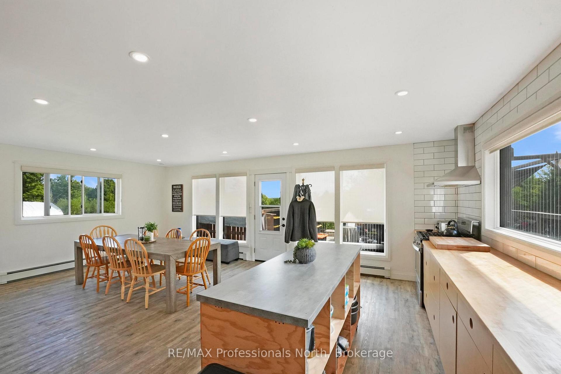 Photo 19 of 1597 Queens Line Road, Minden Hills, Minden — HOMEH