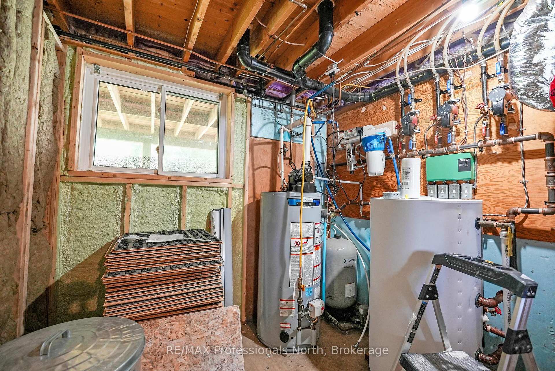 Photo 31 of 1597 Queens Line Road, Minden Hills, Minden — HOMEH