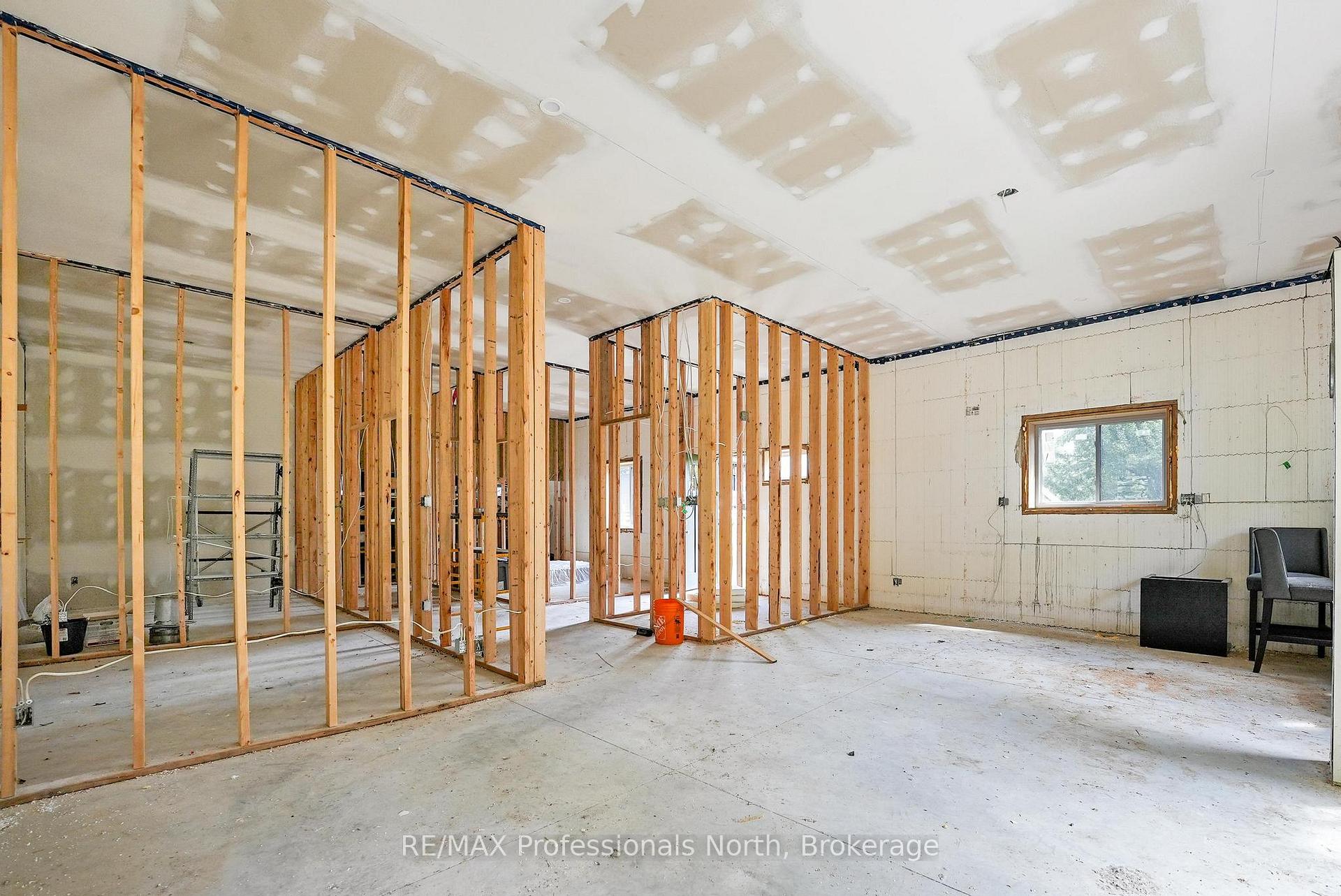 Photo 36 of 1597 Queens Line Road, Minden Hills, Minden — HOMEH