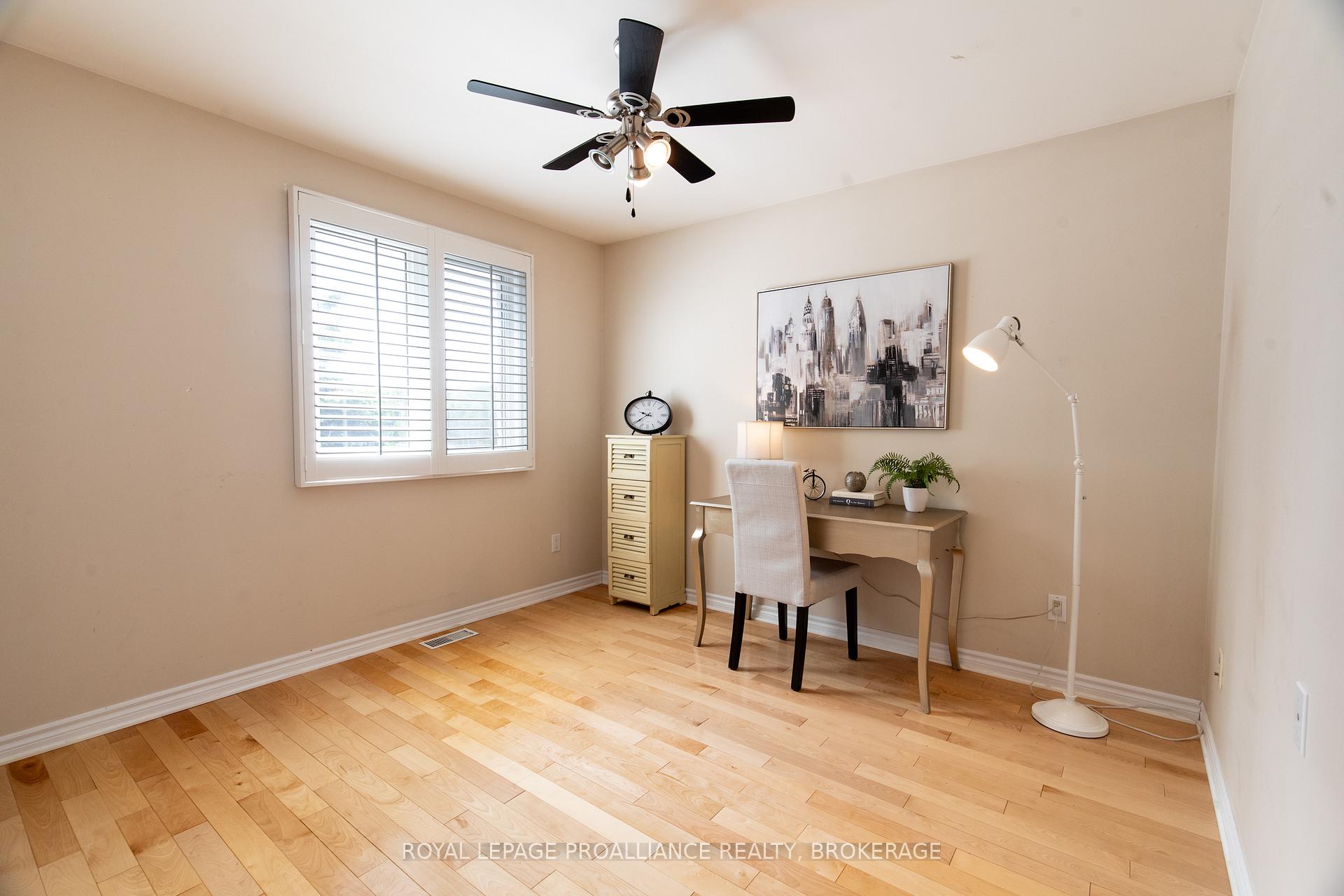 Photo 18 of 440 Weston Crescent, Kingston, East Gardiners Rd — HOMEH