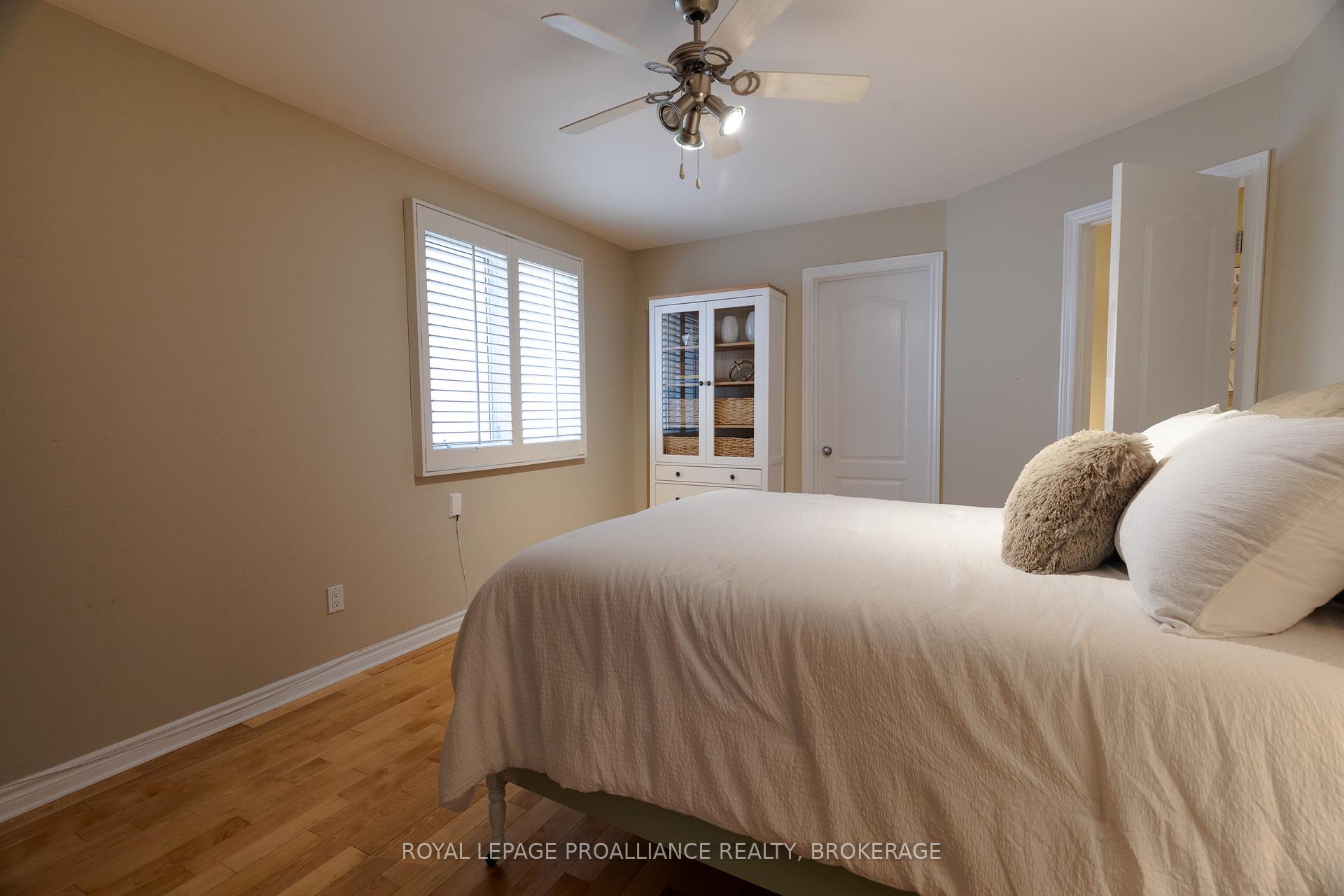 Photo 22 of 440 Weston Crescent, Kingston, East Gardiners Rd — HOMEH