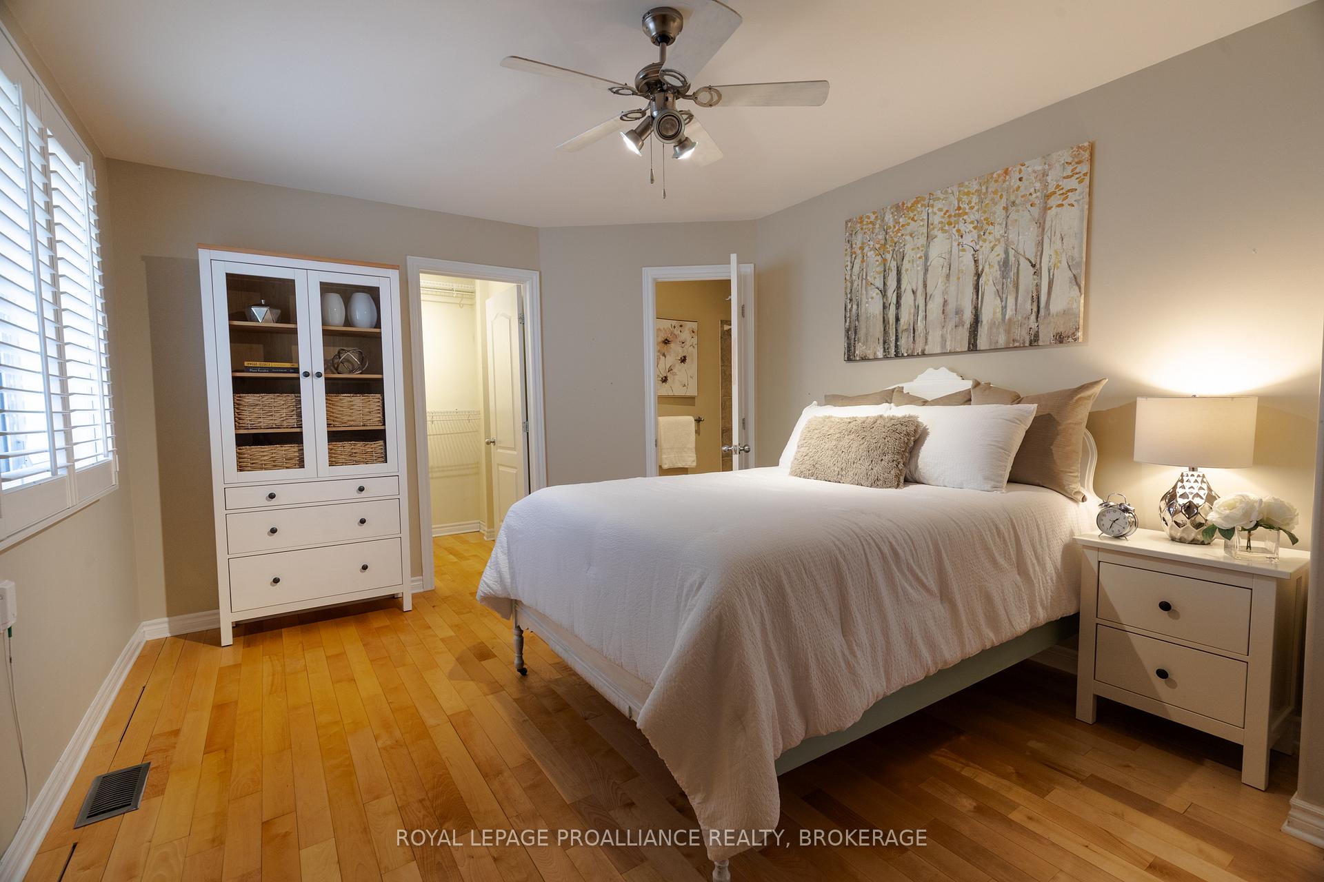 Photo 23 of 440 Weston Crescent, Kingston, East Gardiners Rd — HOMEH