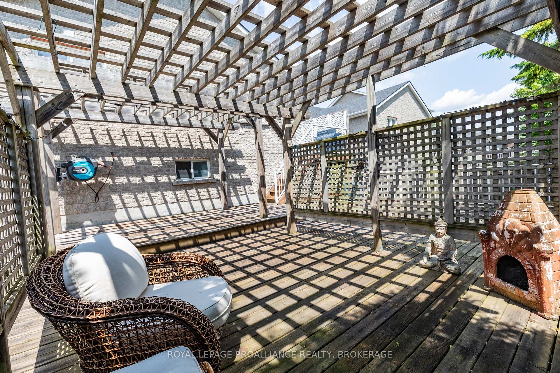 Photo 36 of 440 Weston Crescent, Kingston, East Gardiners Rd — HOMEH
