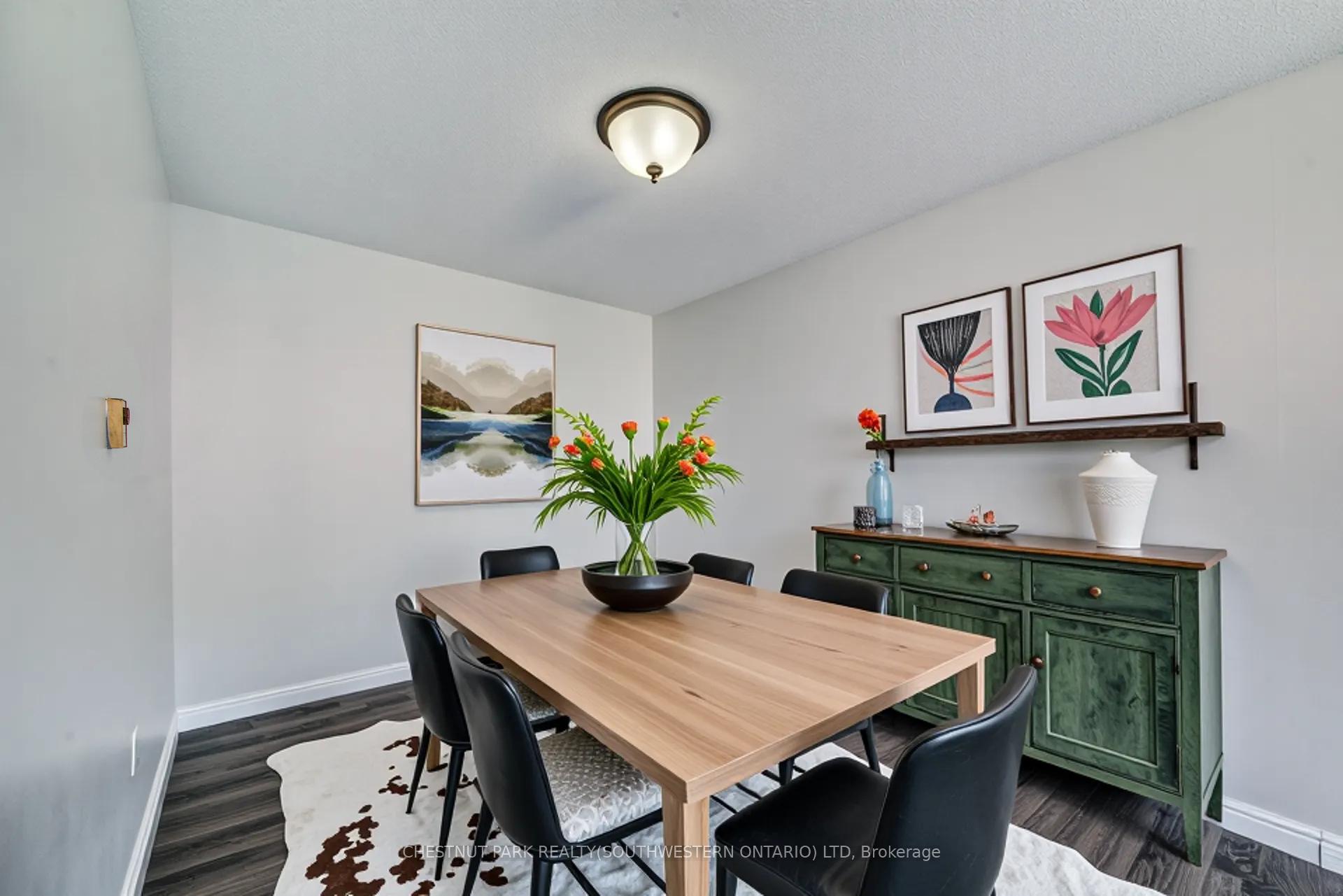 Photo 14 of 58 Obermeyer Drive, Kitchener — HOMEH