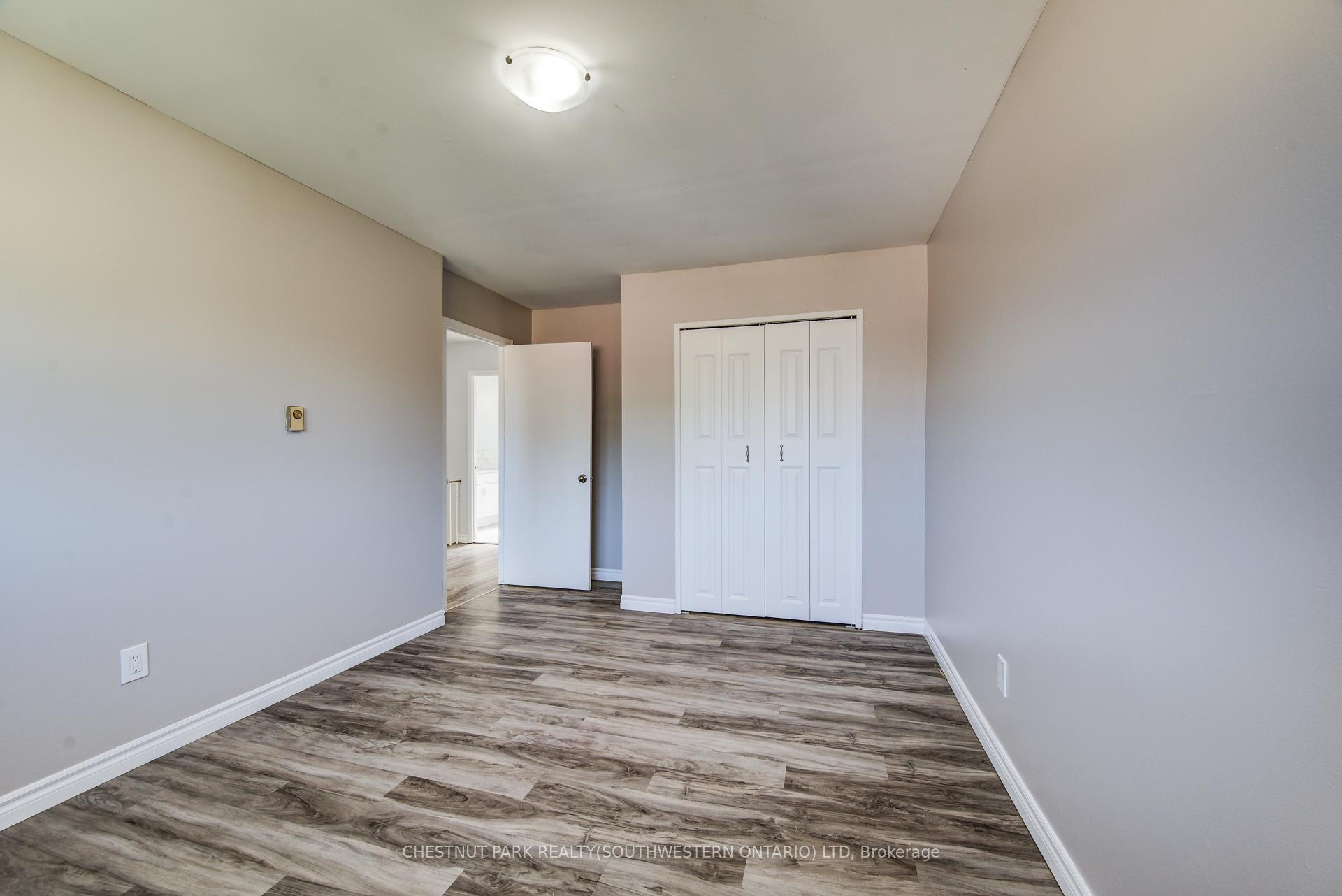 Photo 24 of 58 Obermeyer Drive, Kitchener — HOMEH