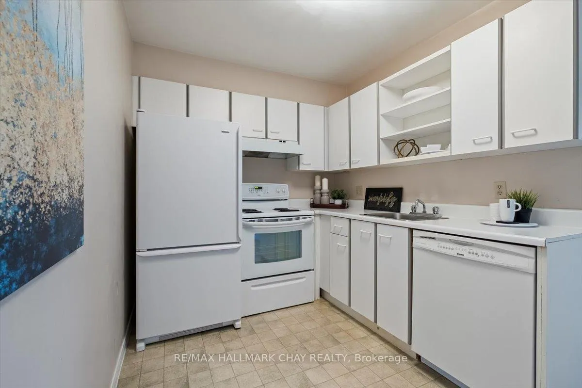 Photo 13 of Unit 206, 120 Bell Farm Road, Barrie, Alliance — HOMEH