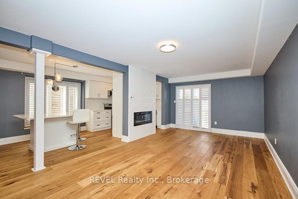 Photo 4 of 94 Donald Bell Drive, Hamilton, Binbrook — HOMEH