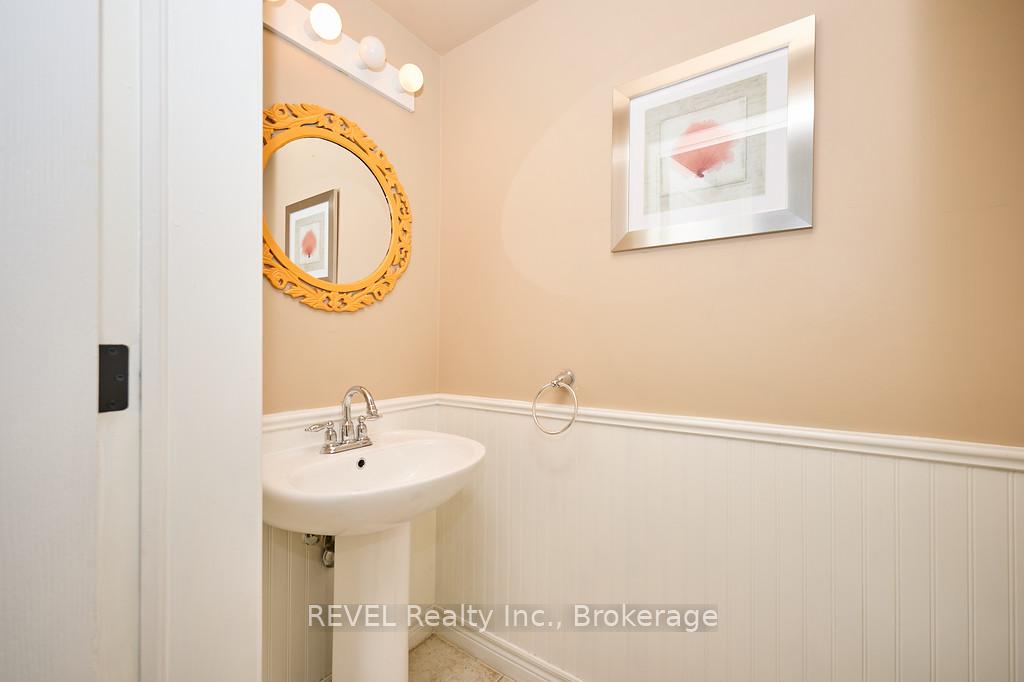 Photo 9 of 94 Donald Bell Drive, Hamilton, Binbrook — HOMEH