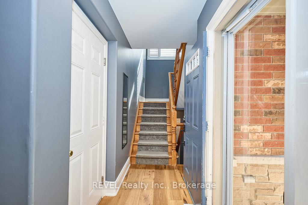 Photo 10 of 94 Donald Bell Drive, Hamilton, Binbrook — HOMEH