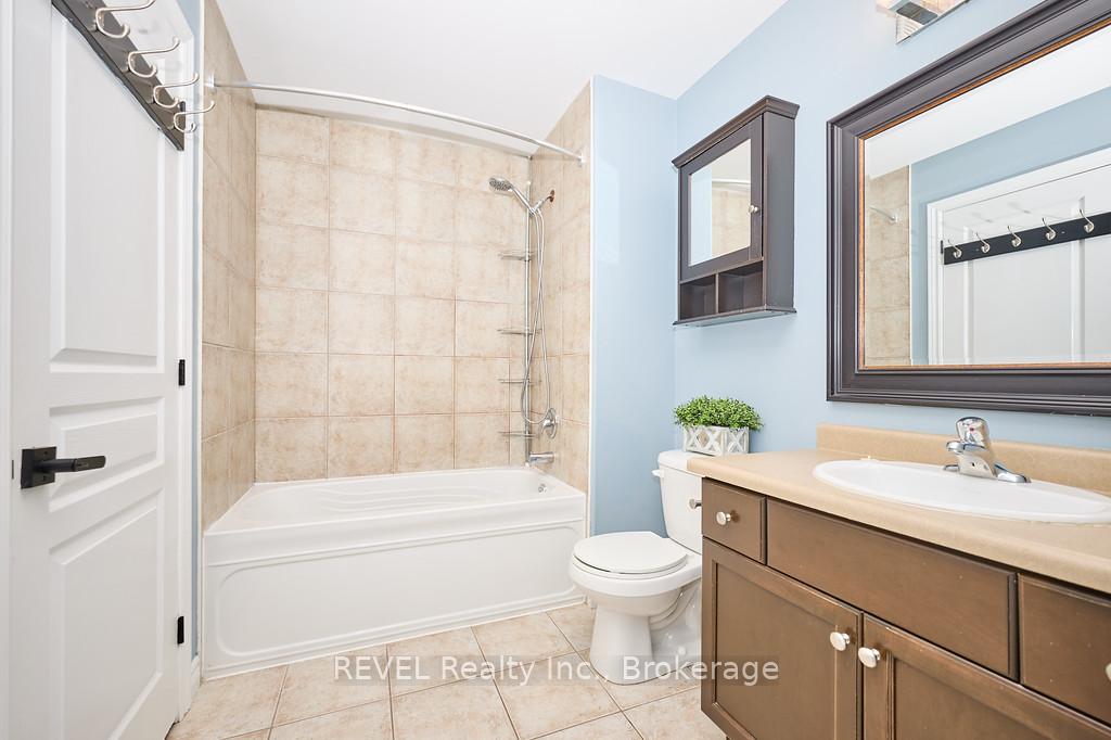 Photo 14 of 94 Donald Bell Drive, Hamilton, Binbrook — HOMEH