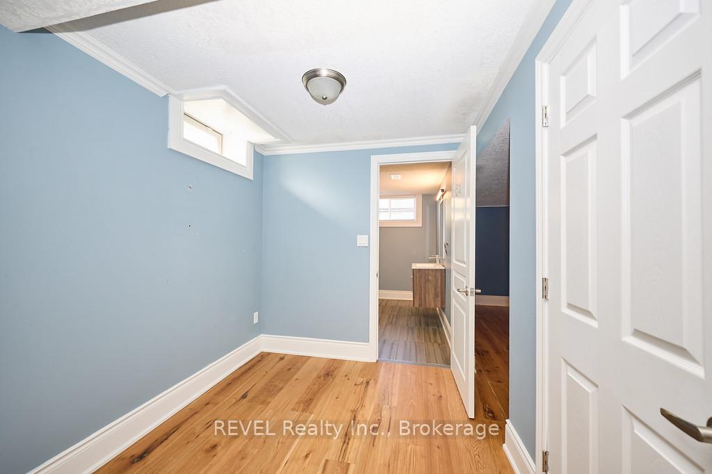 Photo 16 of 94 Donald Bell Drive, Hamilton, Binbrook — HOMEH