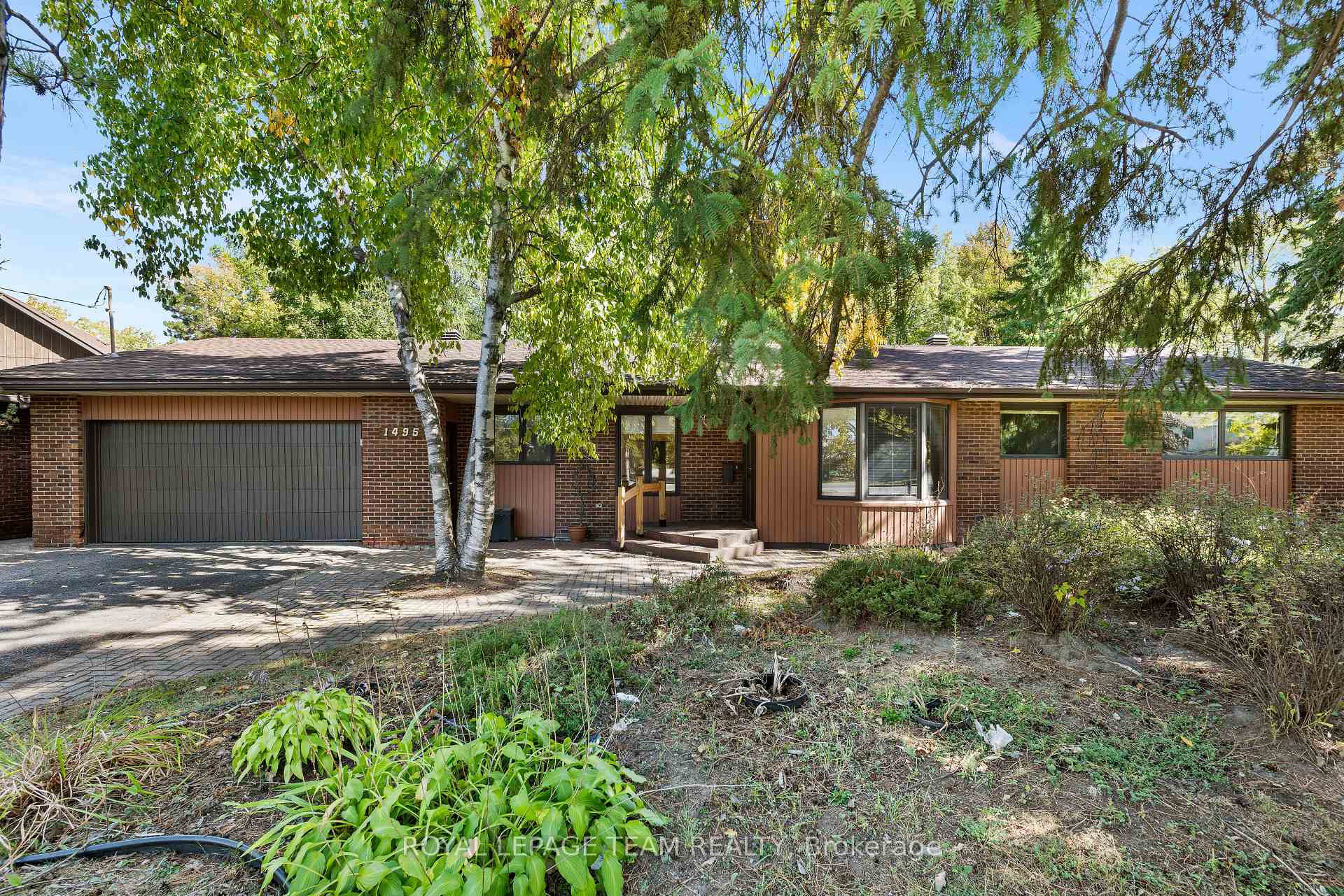 Front of 1495 Prince Of Wales Drive