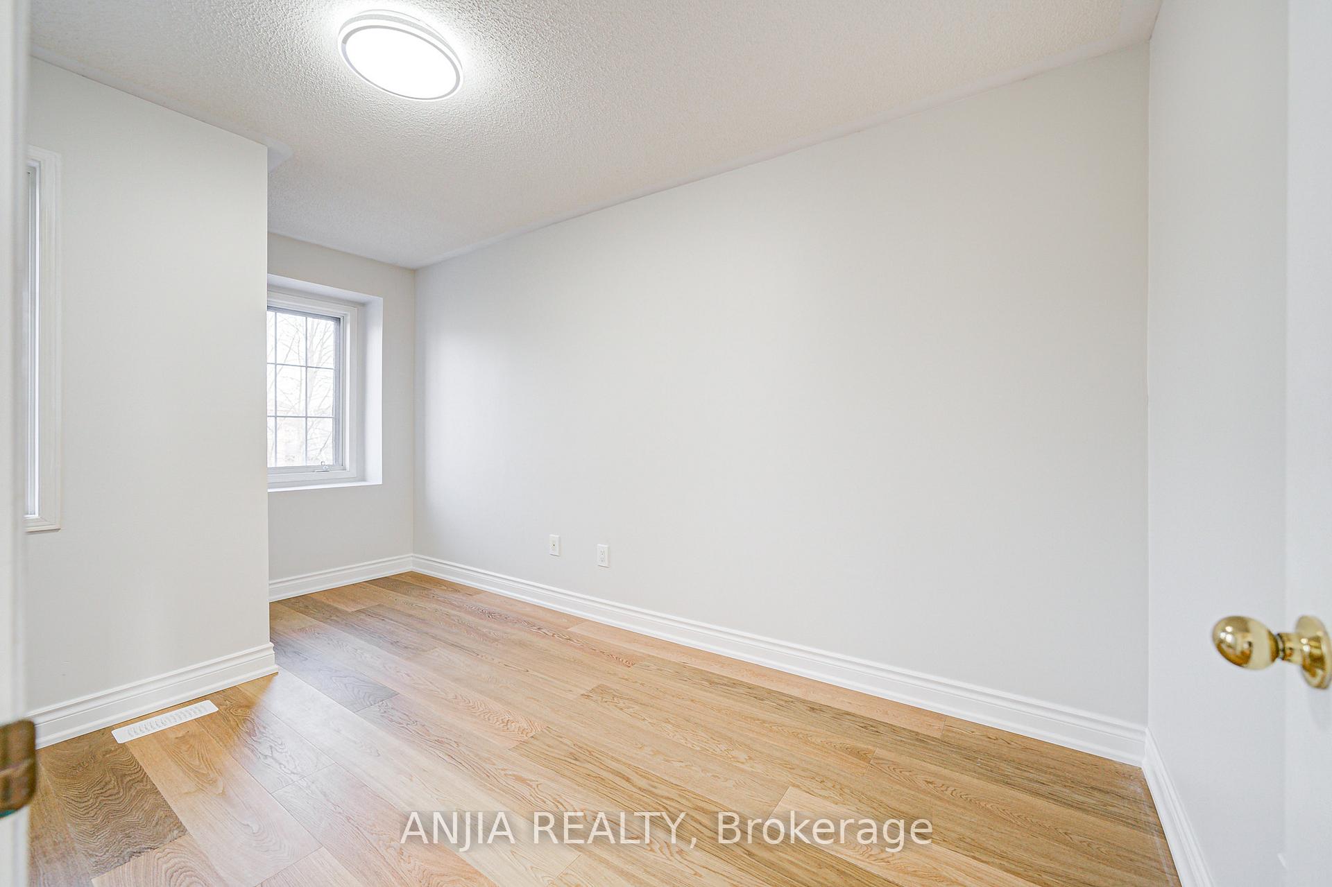 Photo 25 of 14 Fairlawn Avenue, Markham, Berczy — HOMEH
