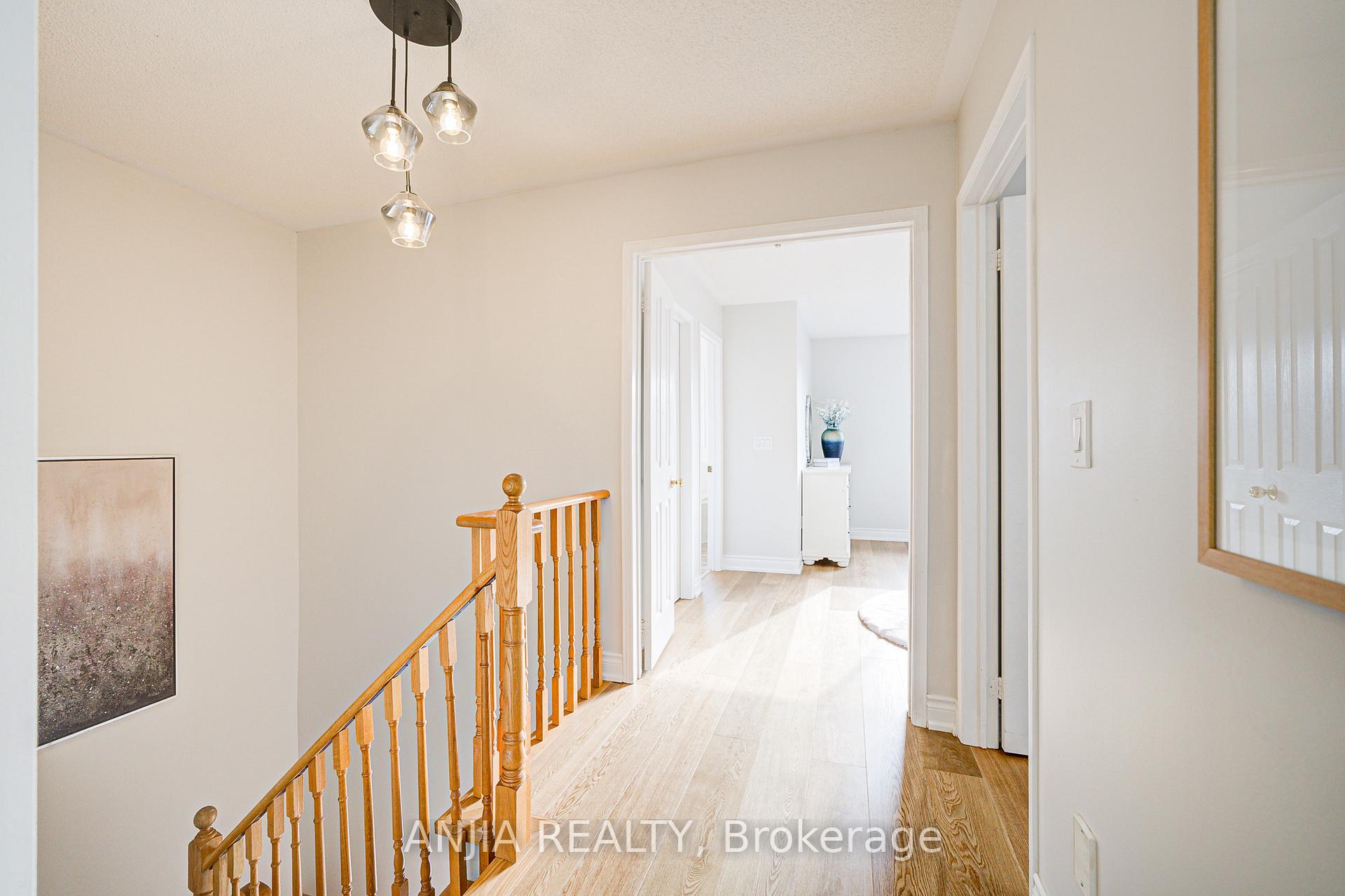 Photo 26 of 14 Fairlawn Avenue, Markham, Berczy — HOMEH