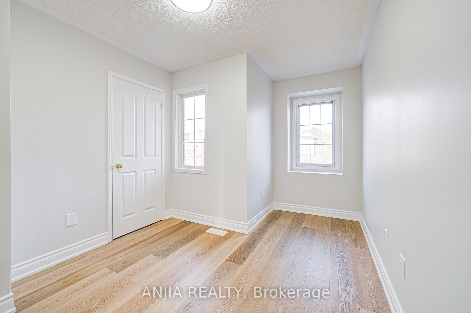 Photo 27 of 14 Fairlawn Avenue, Markham, Berczy — HOMEH