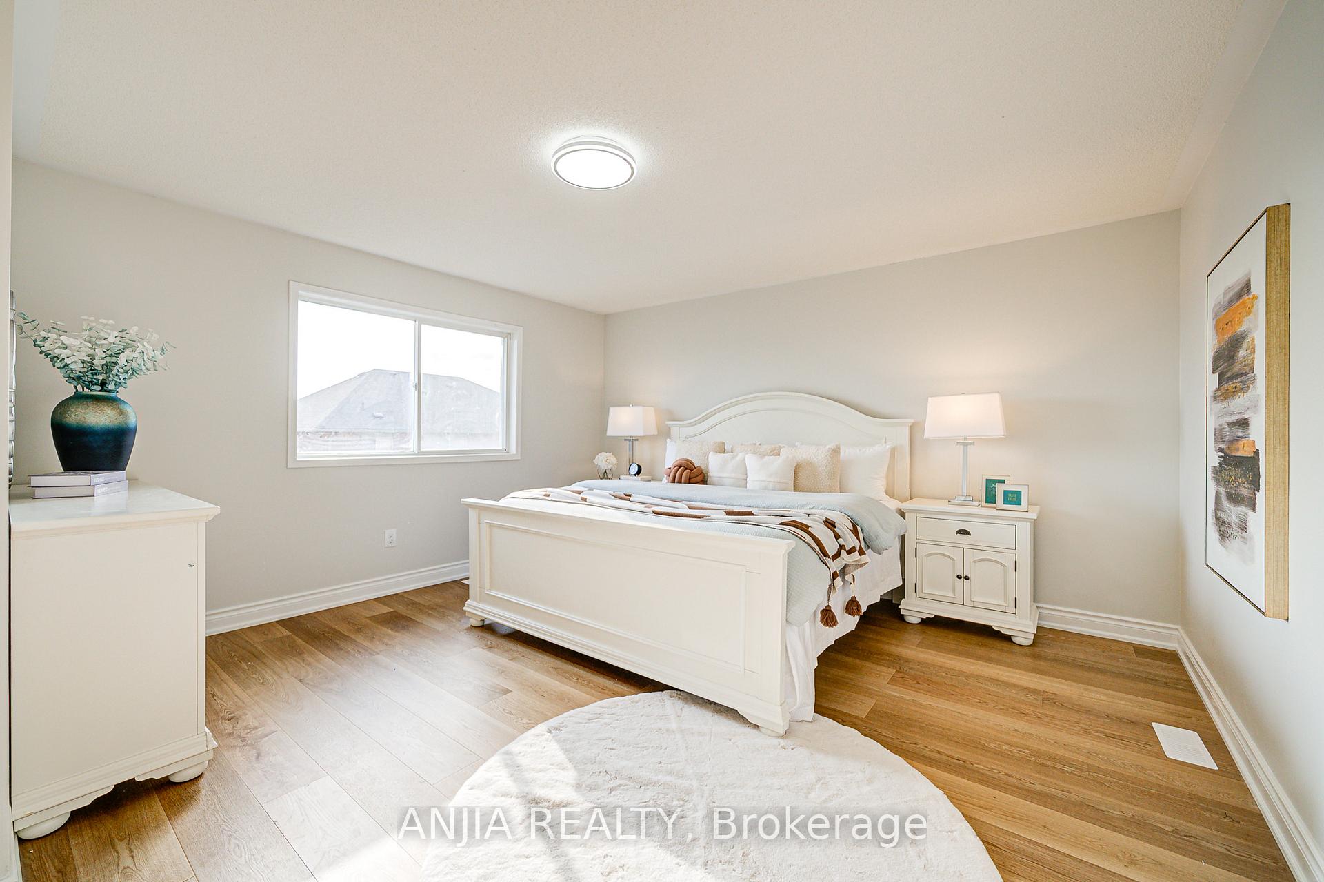 Photo 33 of 14 Fairlawn Avenue, Markham, Berczy — HOMEH