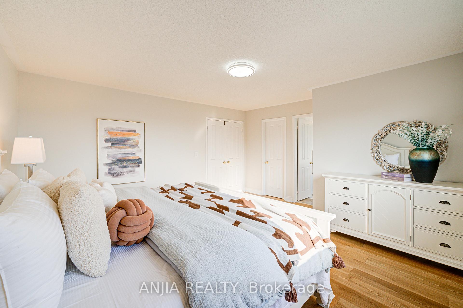 Photo 35 of 14 Fairlawn Avenue, Markham, Berczy — HOMEH