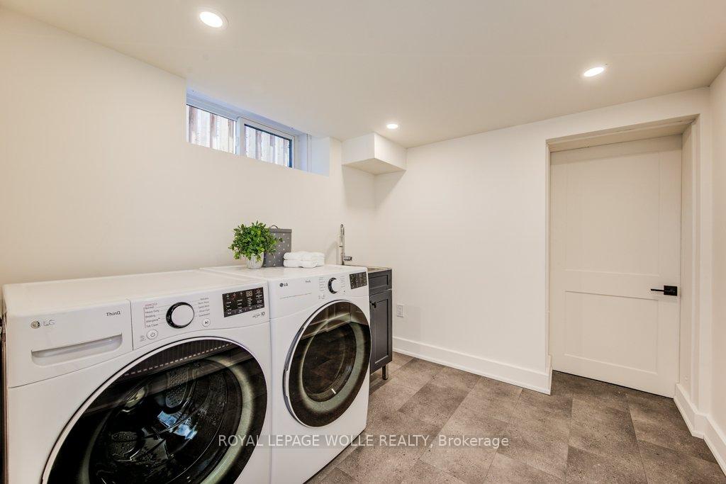 Photo 21 of 34 Severn Avenue, Kitchener — HOMEH