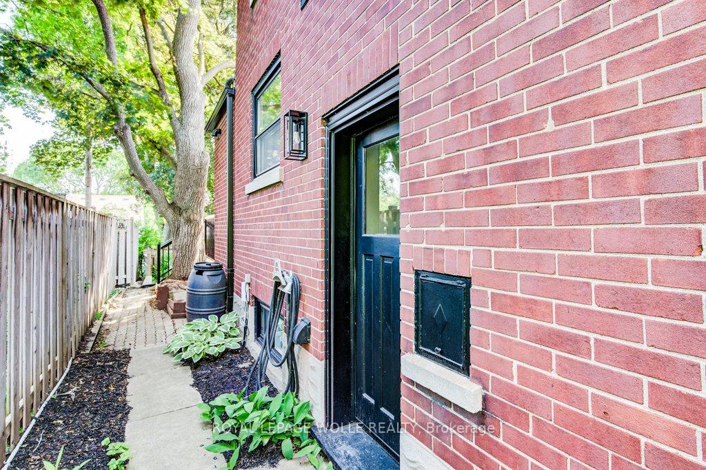 Photo 23 of 34 Severn Avenue, Kitchener — HOMEH