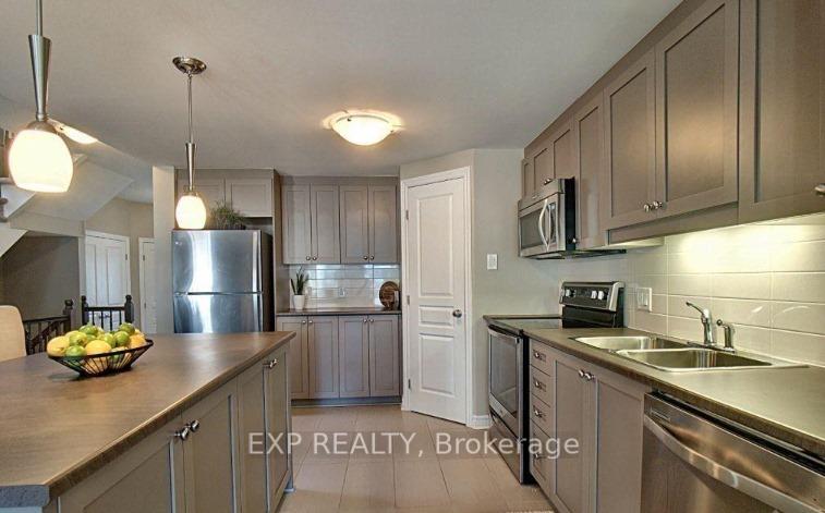 Photo 11 of 435 Barrick Hill Road, Ottawa, Kanata - Emerald Meadows/Trailwest — HOMEH