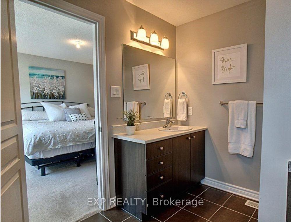 Photo 12 of 435 Barrick Hill Road, Ottawa, Kanata - Emerald Meadows/Trailwest — HOMEH