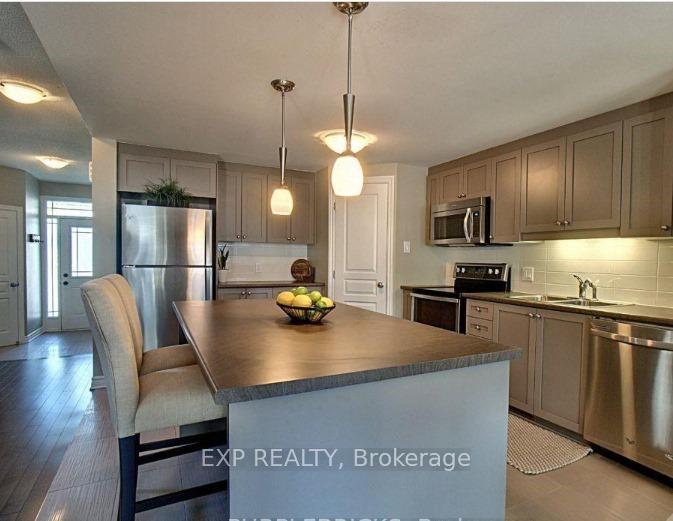 Photo 13 of 435 Barrick Hill Road, Ottawa, Kanata - Emerald Meadows/Trailwest — HOMEH