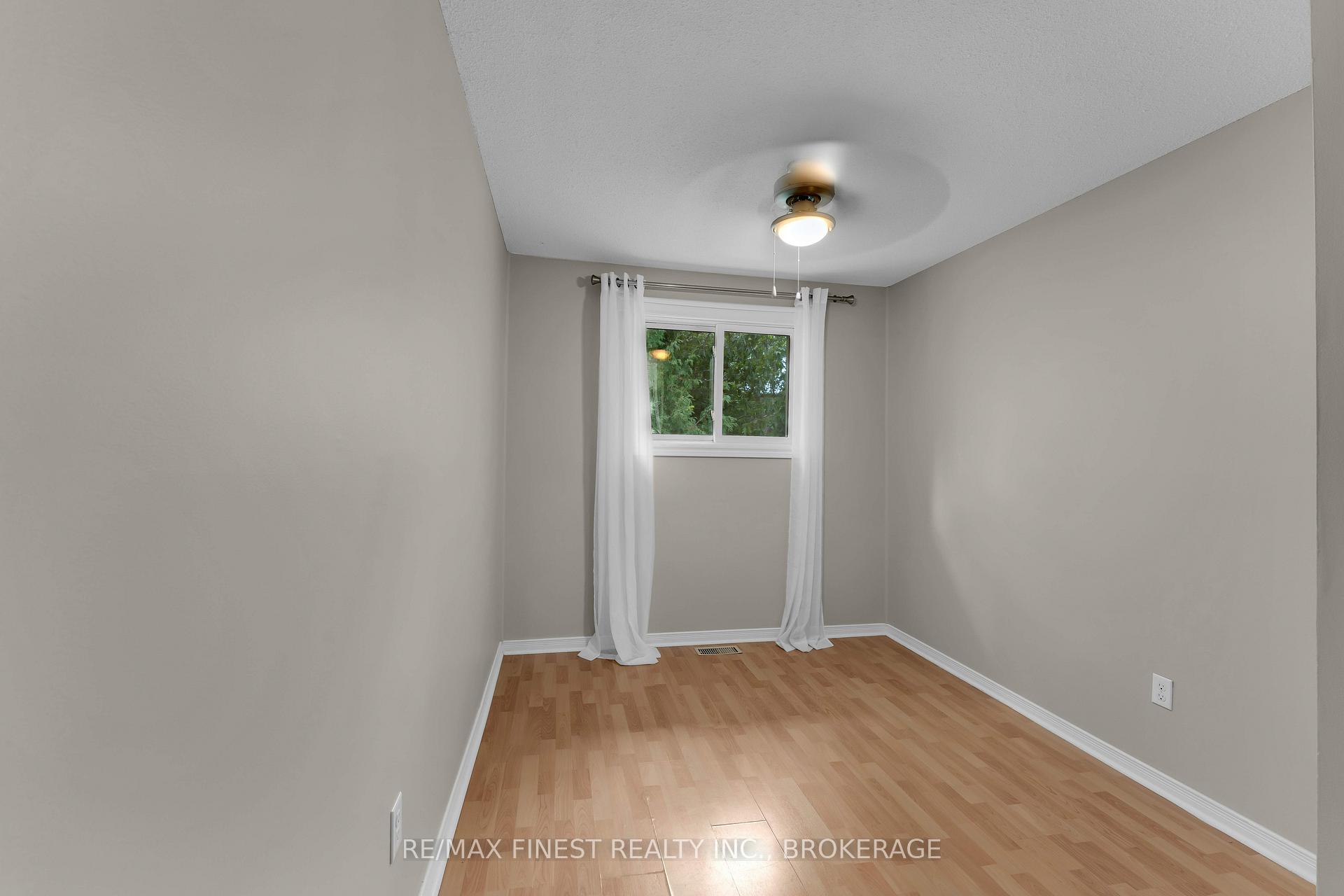 Photo 21 of 1056 Redwood Crescent, Kingston, City Northwest — HOMEH
