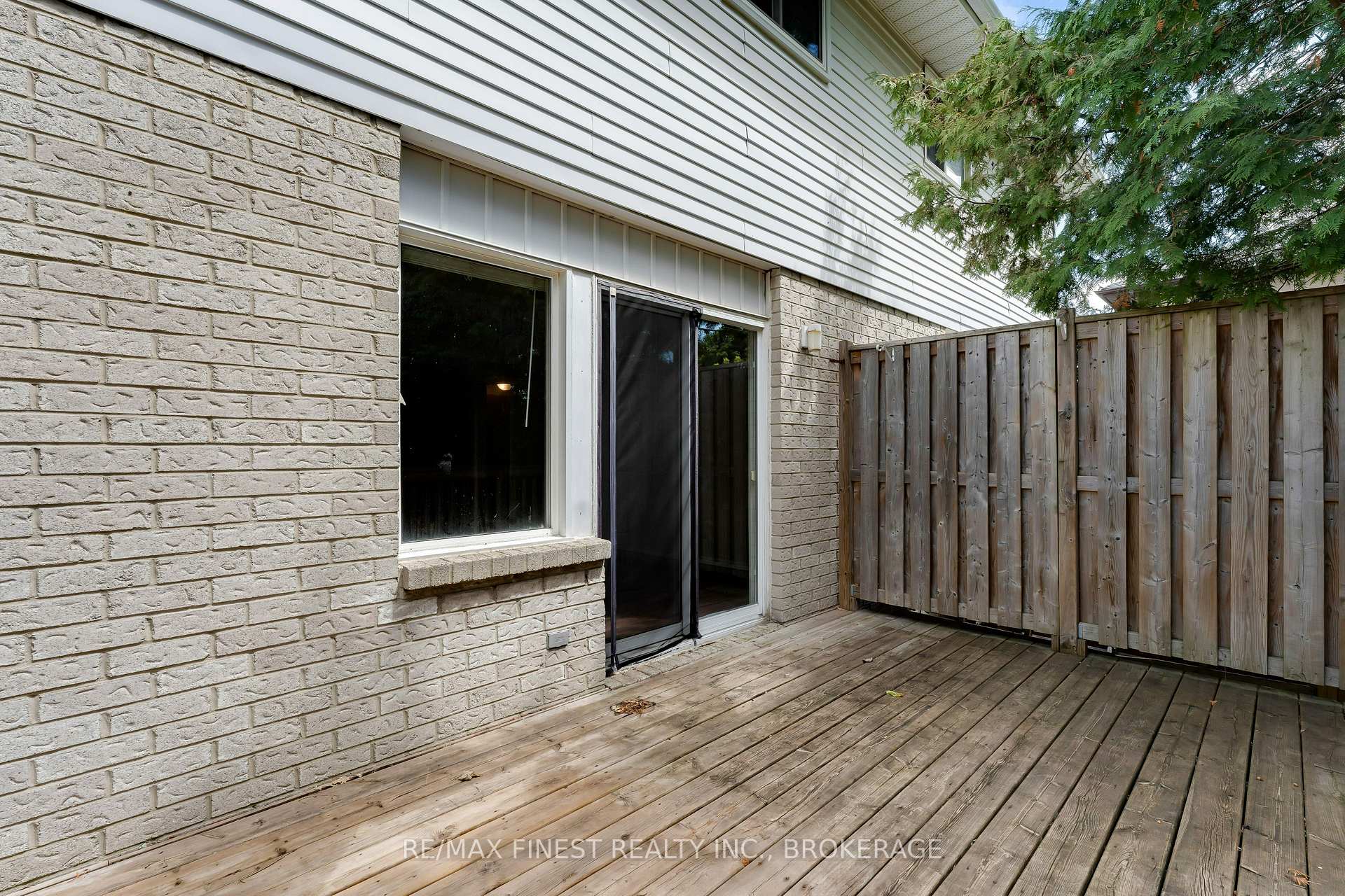 Photo 27 of 1056 Redwood Crescent, Kingston, City Northwest — HOMEH