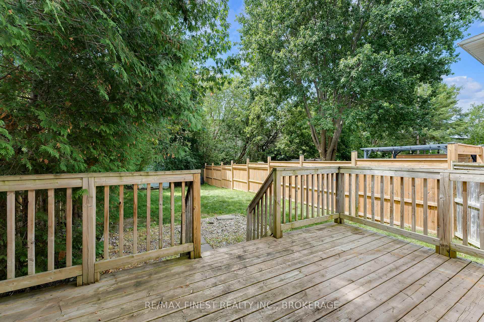 Photo 28 of 1056 Redwood Crescent, Kingston, City Northwest — HOMEH