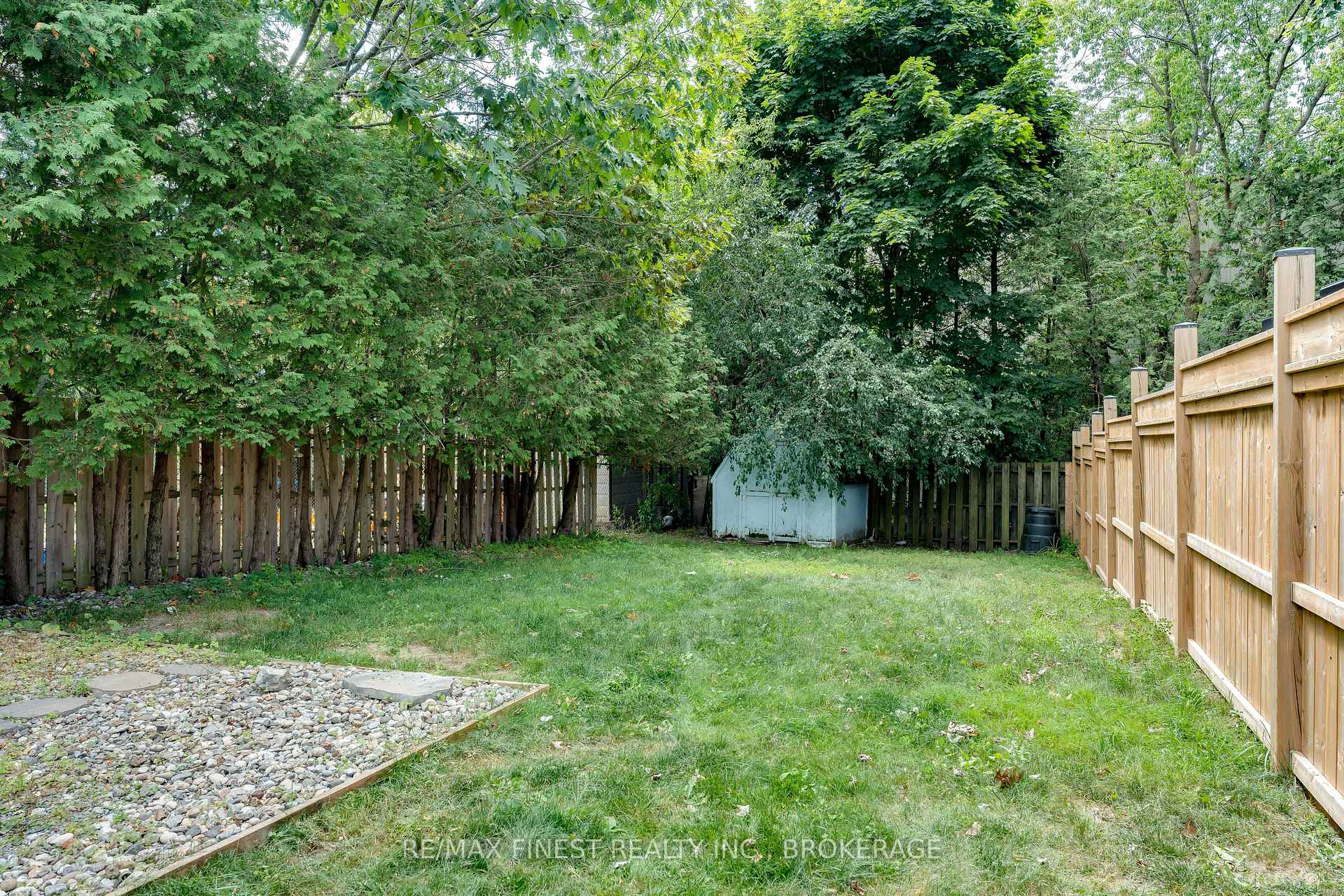 Photo 30 of 1056 Redwood Crescent, Kingston, City Northwest — HOMEH