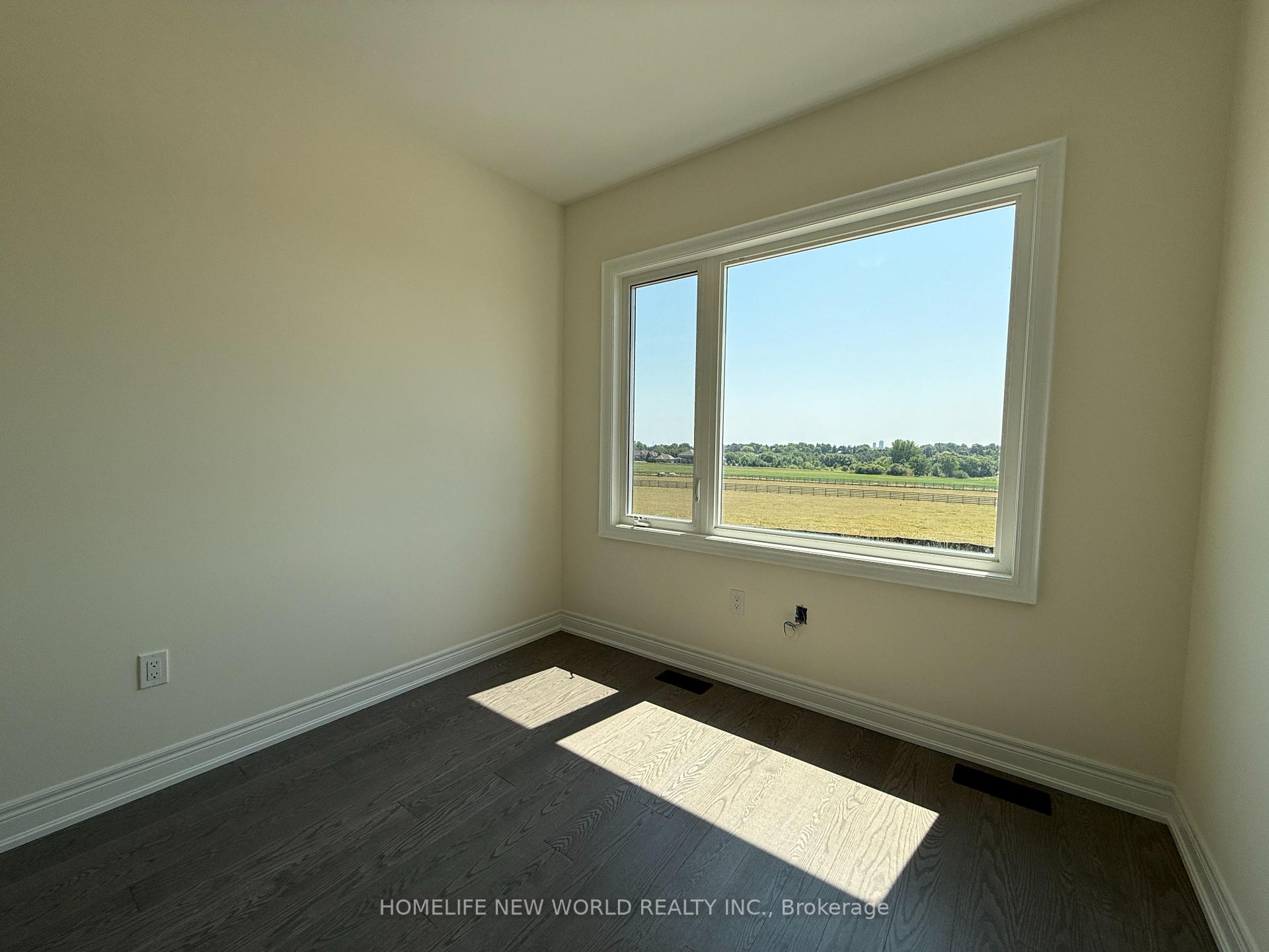 Photo 3 of 181 Berczy Grn Drive, Markham, Rural Markham — HOMEH